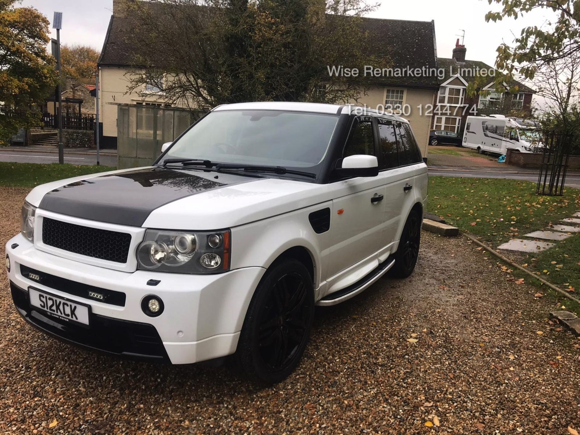 Range Rover Sport 2.7 TDV6 HSE Auto *OVERFINCH* (2007) Full Leather - Massive Spec - Image 2 of 26