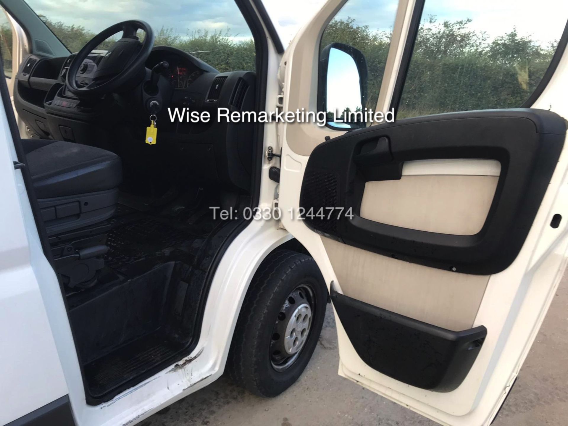 ***RESERVE MET*** PEUGEOT BOXER 335 L3 2.2 HDi PANEL VAN (2013 - 13 REG) 6 - SPEED - 1 KEEPER - Image 10 of 12