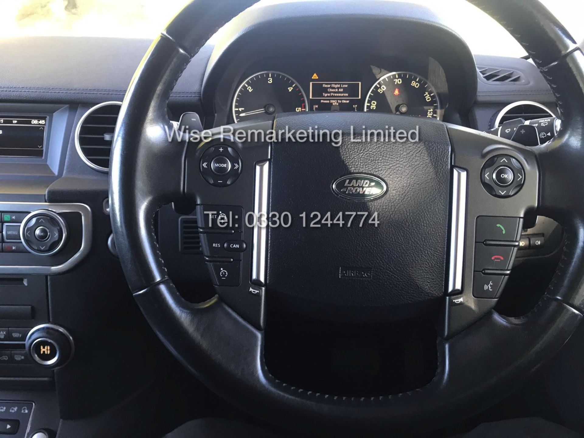 Land Rover Discovery 3.0 SDV6 Special Equipment Automatic - 2015 15 Reg - 1 Keeper From New - Image 13 of 30