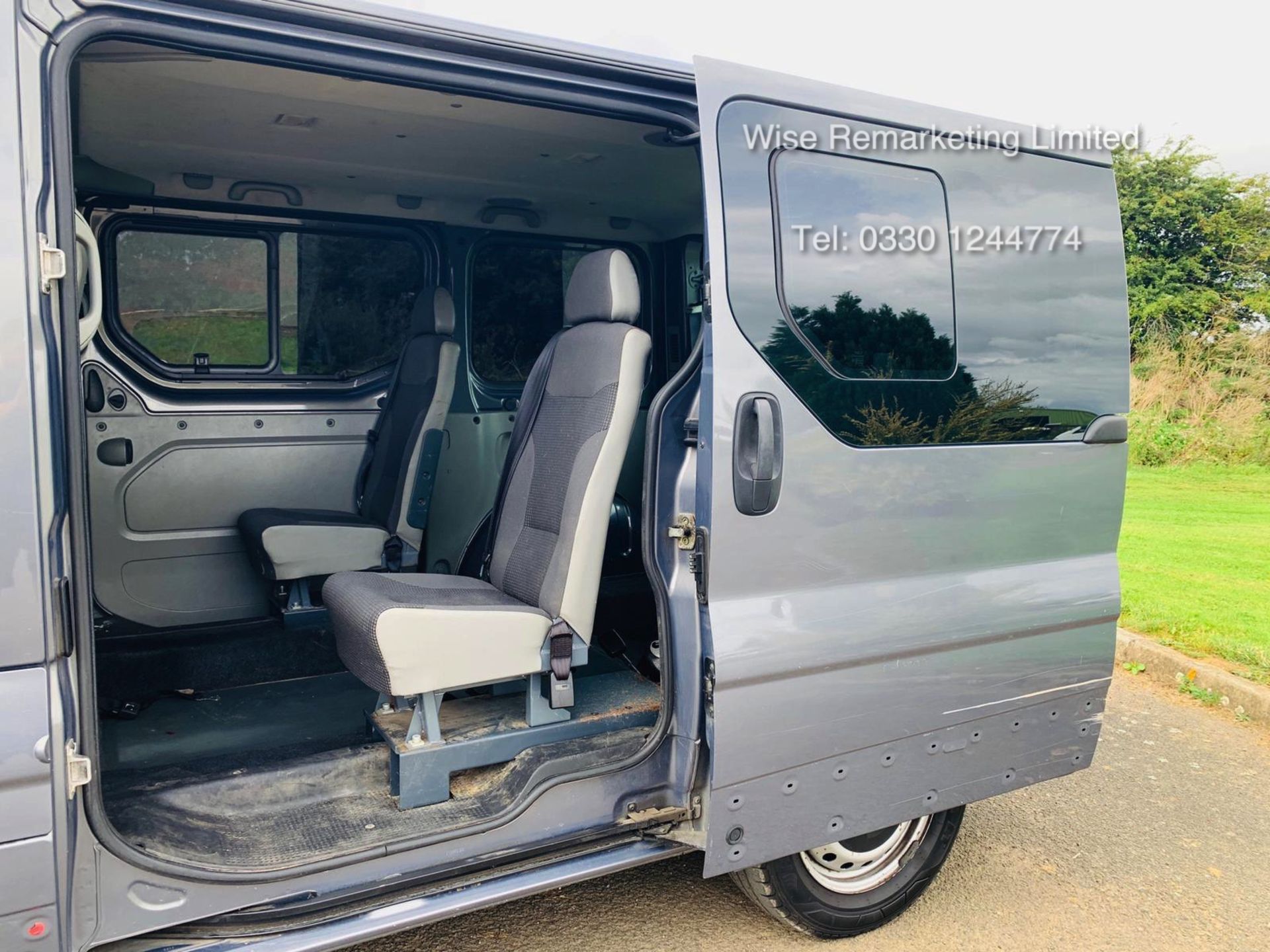 Vauxhall Vivaro 2.0 CDTI 2900 Minibus - 2014 Model - Wheel Chair Access - 1 Owner From New -History - Image 10 of 21