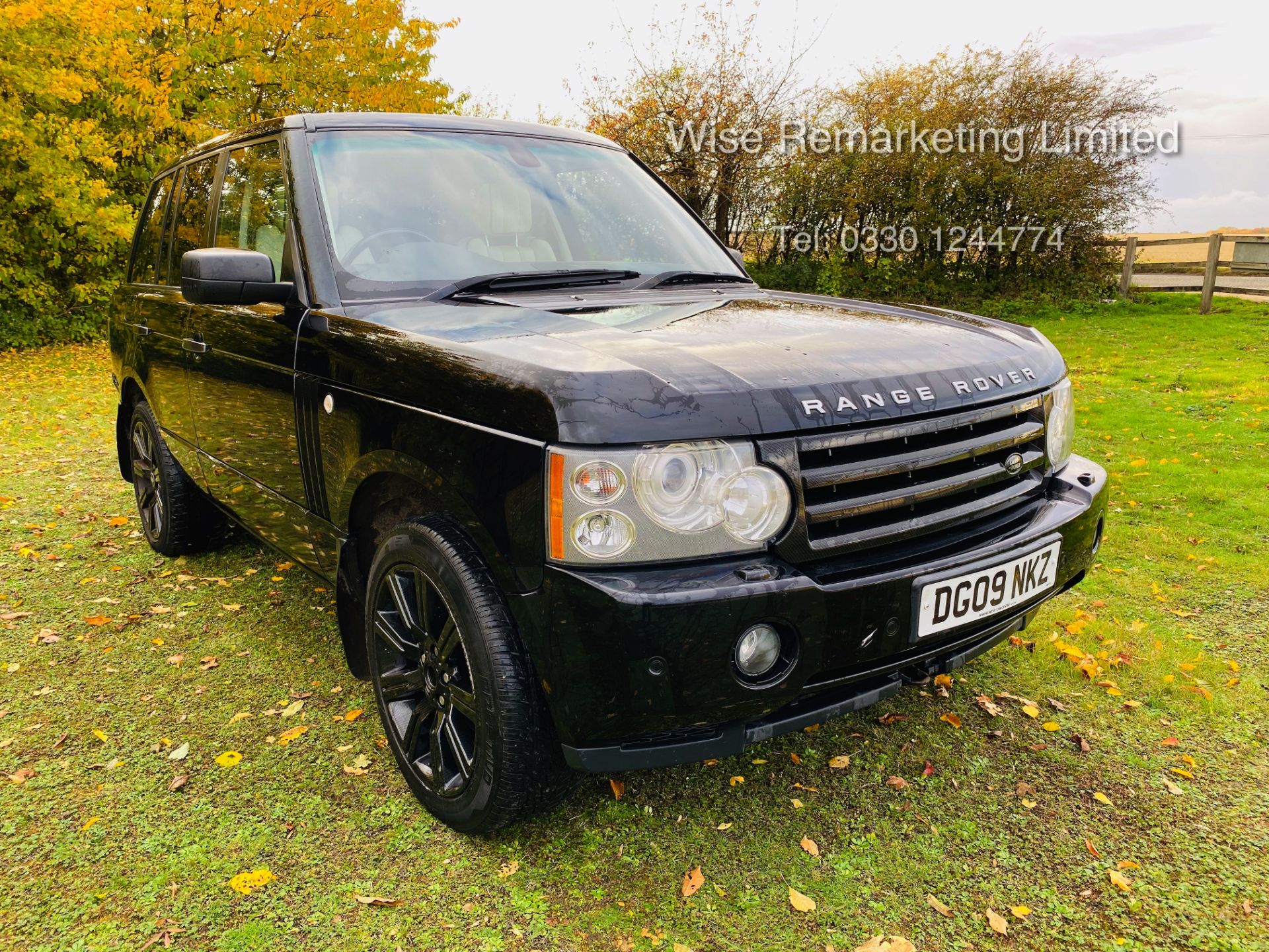 Range Rover Vogue 3.6 TDV8 Automatic - 09 Reg - *BIG SPEC* Full Leather - Sat Nav - Reversing Cam - Image 2 of 31