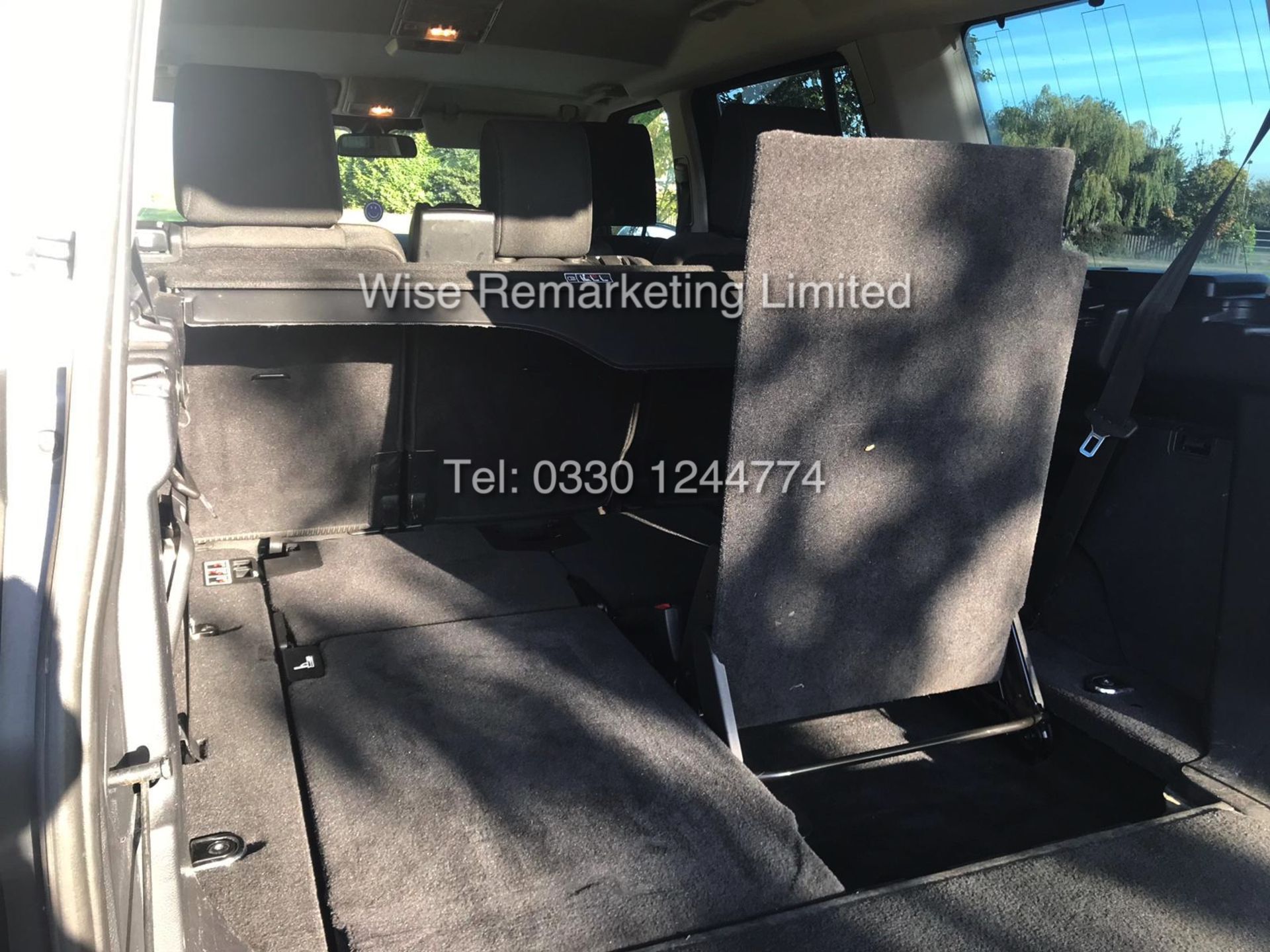 Land Rover Discovery 3.0 SDV6 Special Equipment Automatic - 2015 15 Reg - 1 Keeper From New - Image 14 of 30