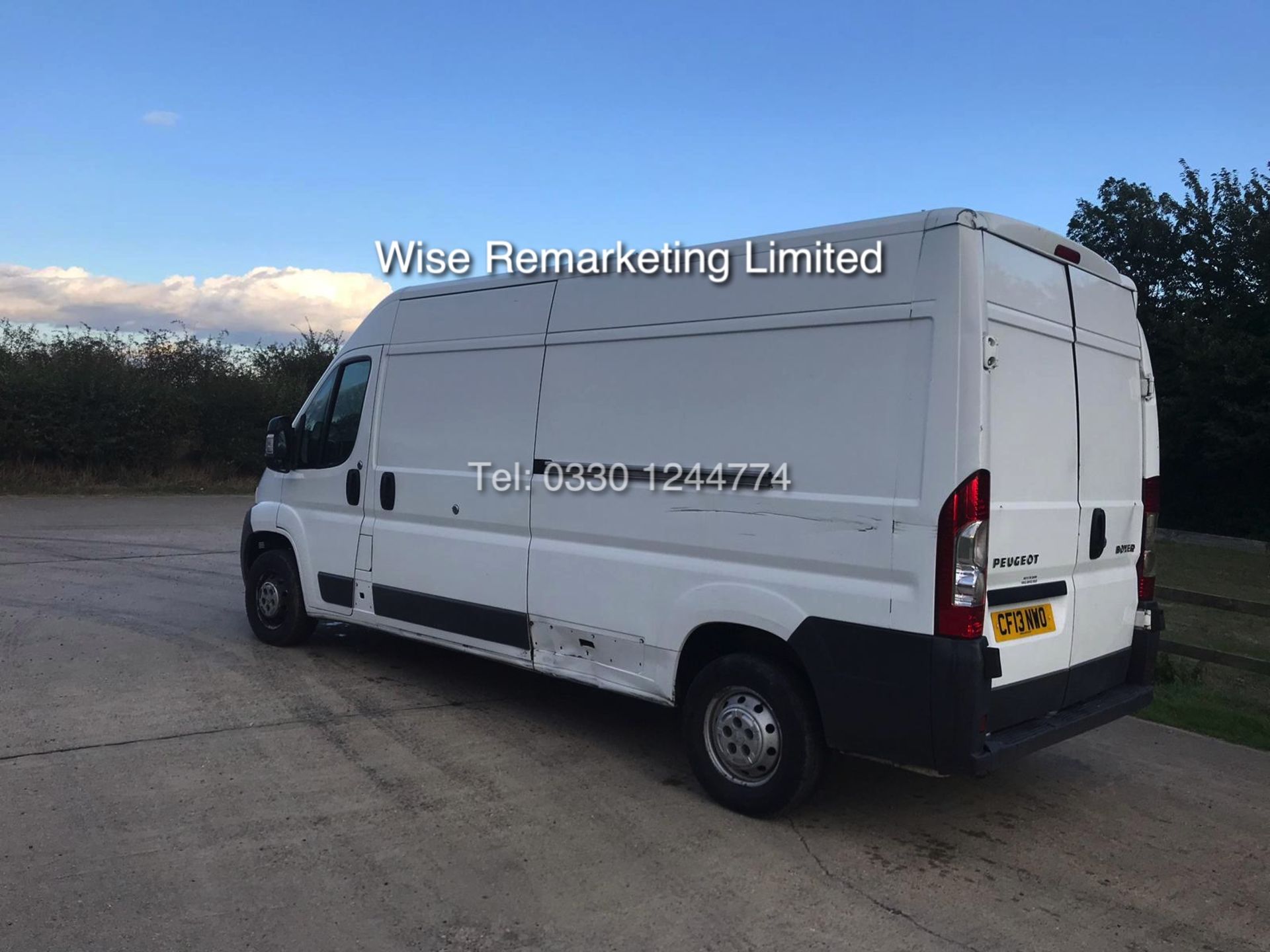 ***RESERVE MET*** PEUGEOT BOXER 335 L3 2.2 HDi PANEL VAN (2013 - 13 REG) 6 - SPEED - 1 KEEPER - Image 4 of 12