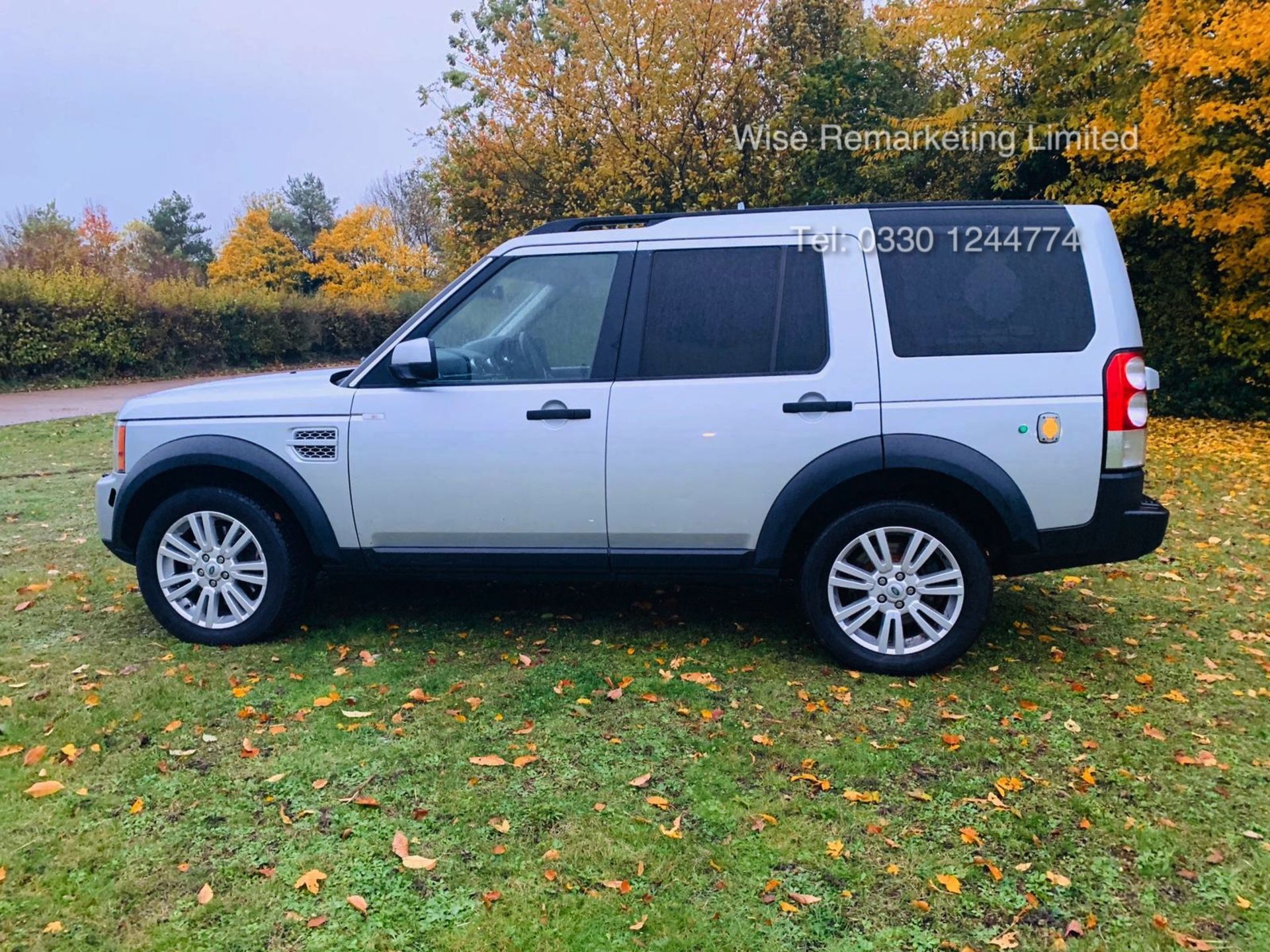 **RESERVE MET** Land Rover Discovery 3.0 SDV6 4x4 Utility Commercial - Auto - 1 Keeper - 2014 Model - Image 6 of 28