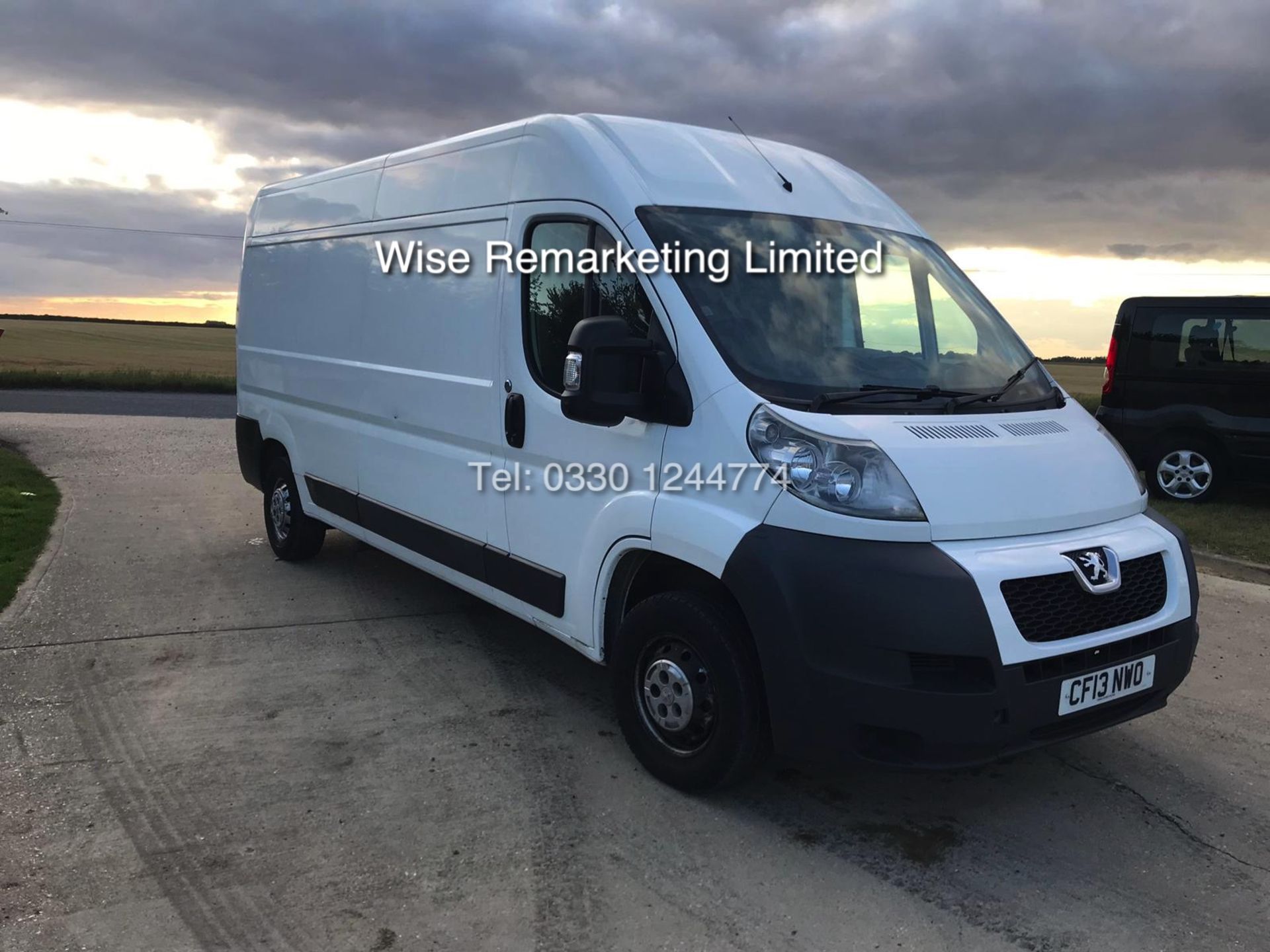 ***RESERVE MET*** PEUGEOT BOXER 335 L3 2.2 HDi PANEL VAN (2013 - 13 REG) 6 - SPEED - 1 KEEPER