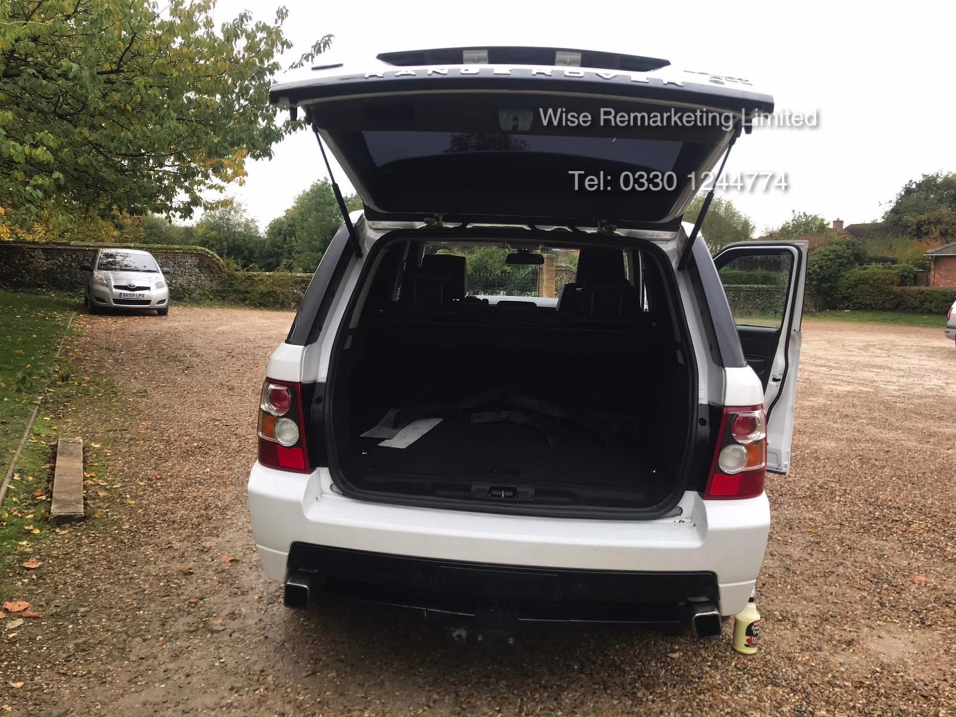 Range Rover Sport 2.7 TDV6 HSE Auto *OVERFINCH* (2007) Full Leather - Massive Spec - Image 8 of 26