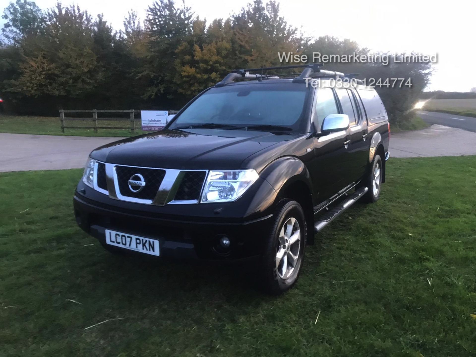 Nissan Navara Aventura Double Cab 2.5DCI - Auto - 2007 07 Reg - Full Leather - Sun roof - 4x4 - Image 2 of 19