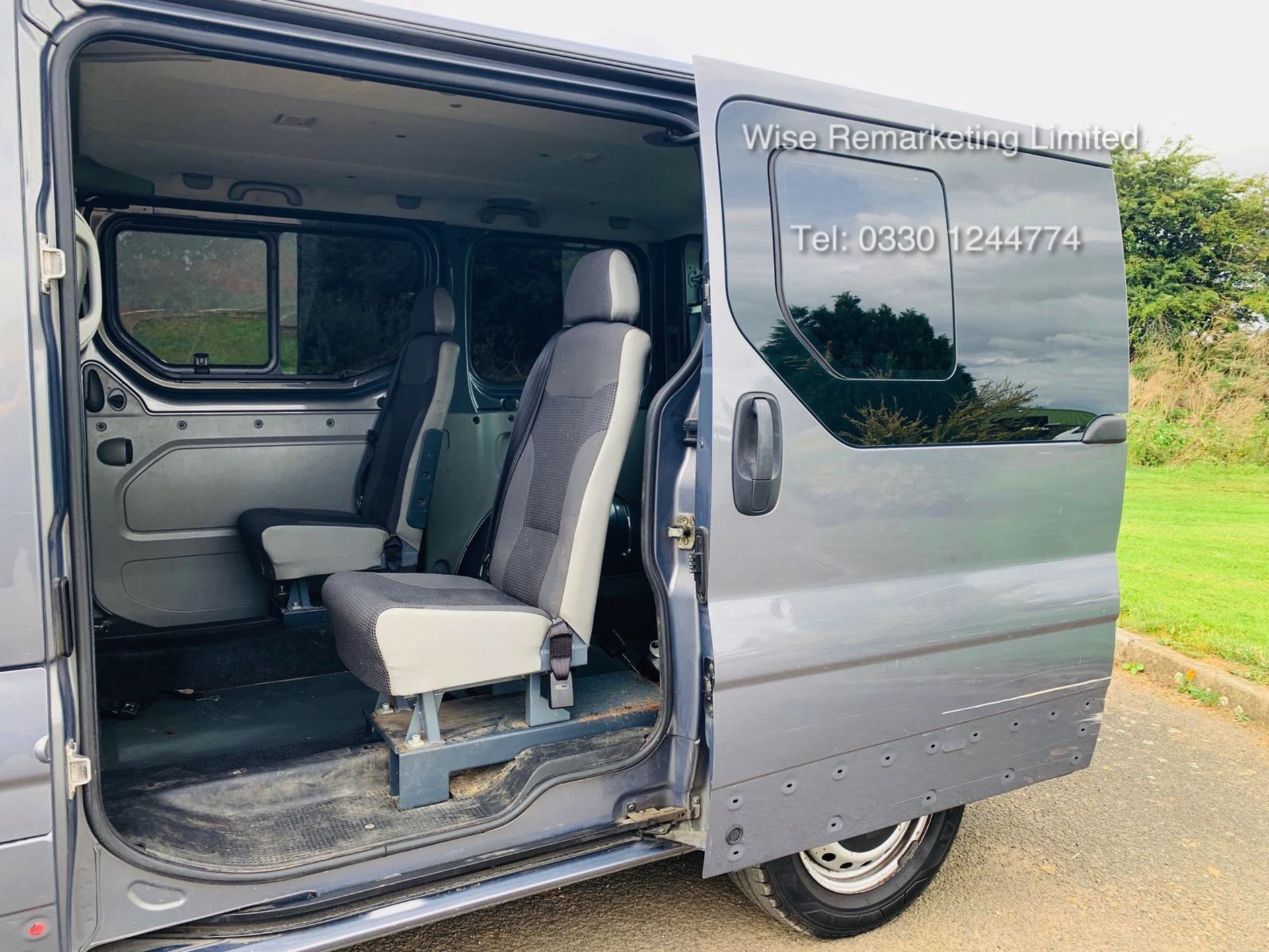 Vauxhall Vivaro 2.0 CDTI 2900 Minibus - 2014 Model - Wheel Chair Access - 1 Owner From New -History - Image 9 of 21