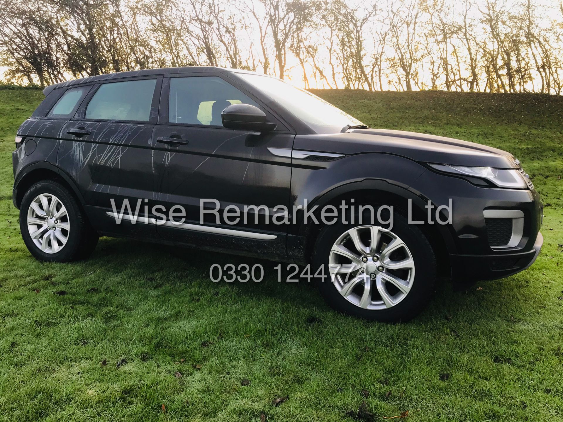 **RESERVE MET** Range Rover Evoque 2.0ED4 "SE black / Special Equipment" 1 Owner - 16 reg -