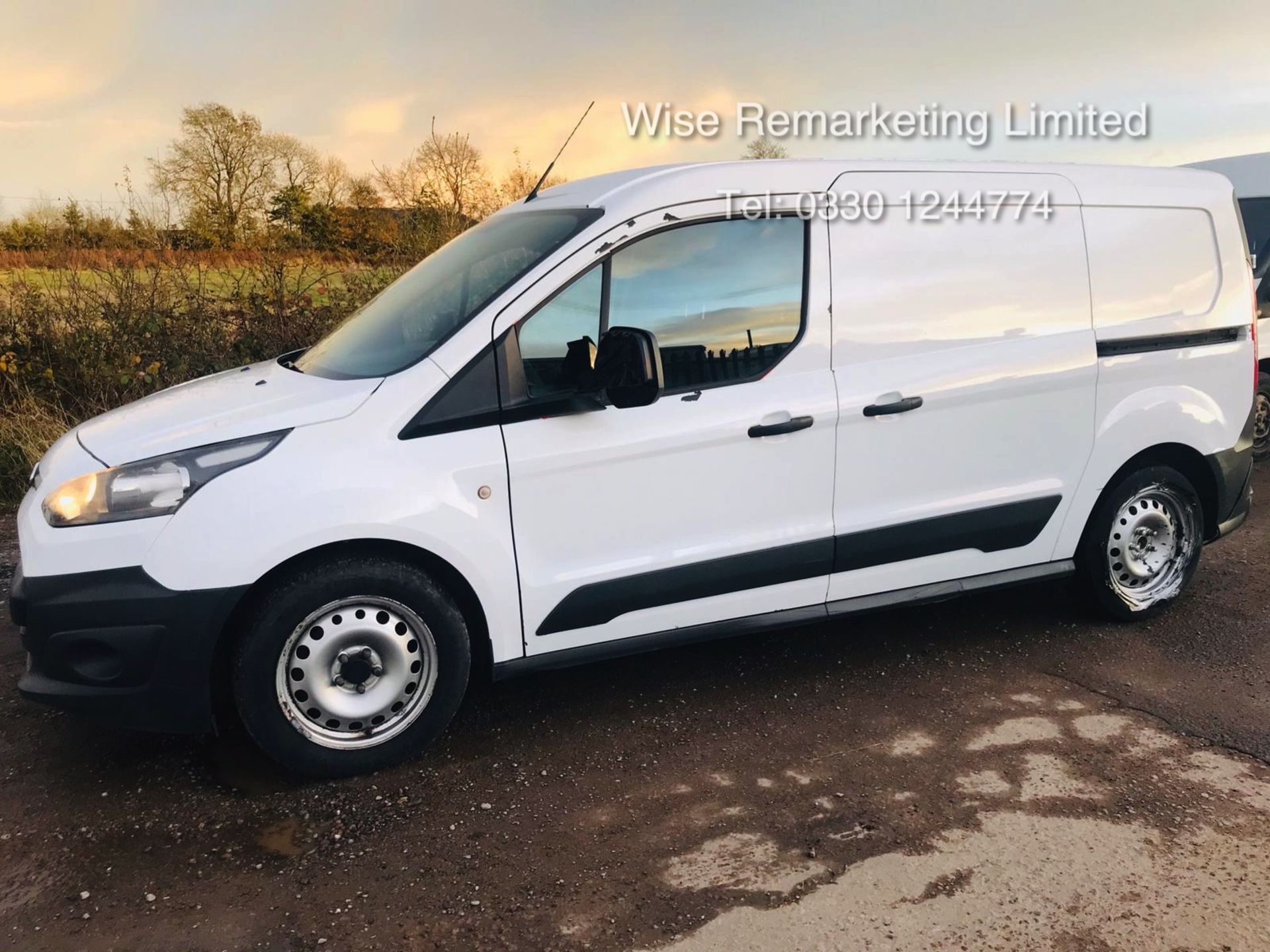 Ford Transit Connect 210 1.6 Eco-Tech Long - 2015 Model - Service History - Ply Lined