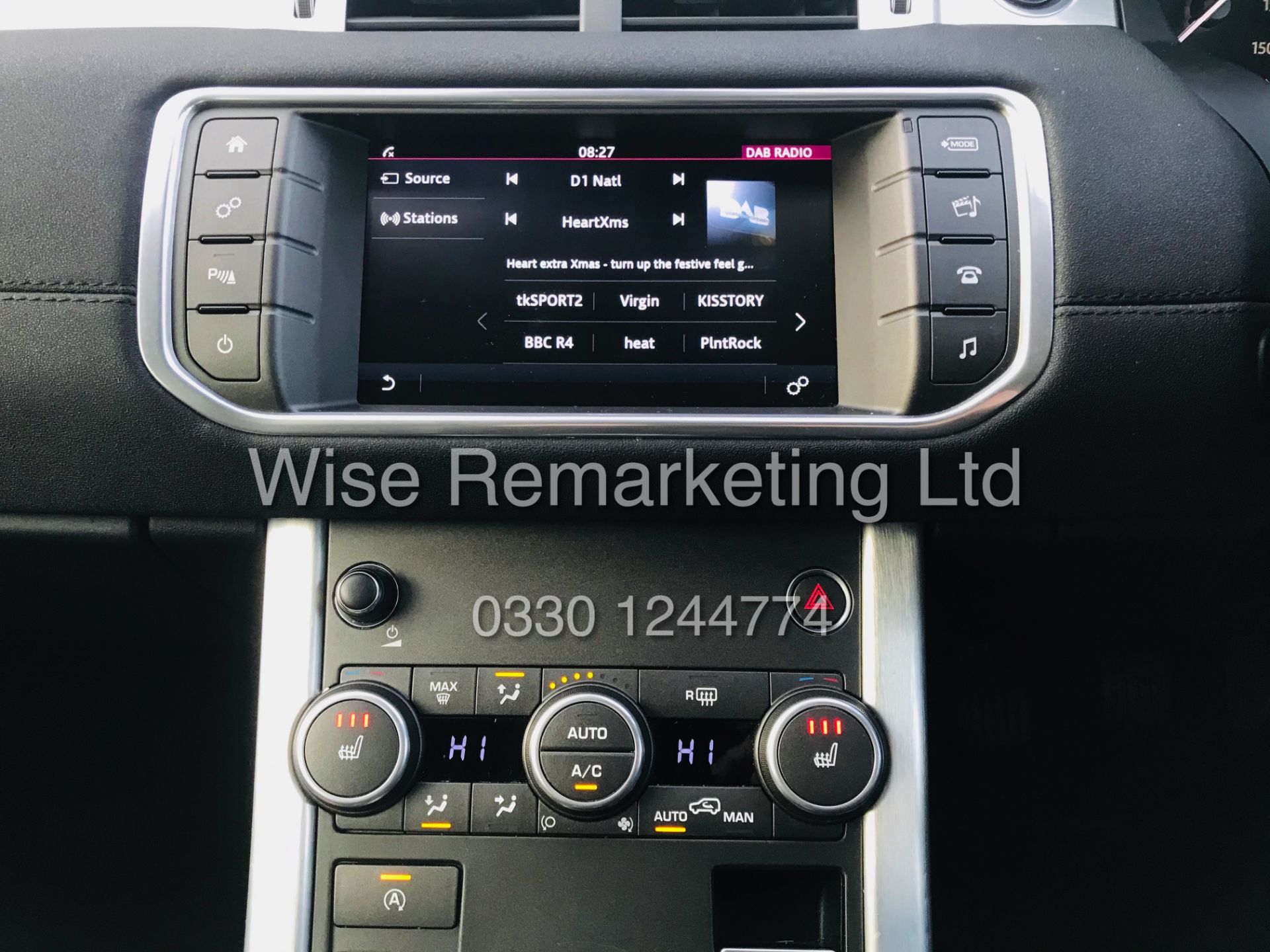 **RESERVE MET** Range Rover Evoque 2.0ED4 "SE black / Special Equipment" 1 Owner - 16 reg - - Image 20 of 30