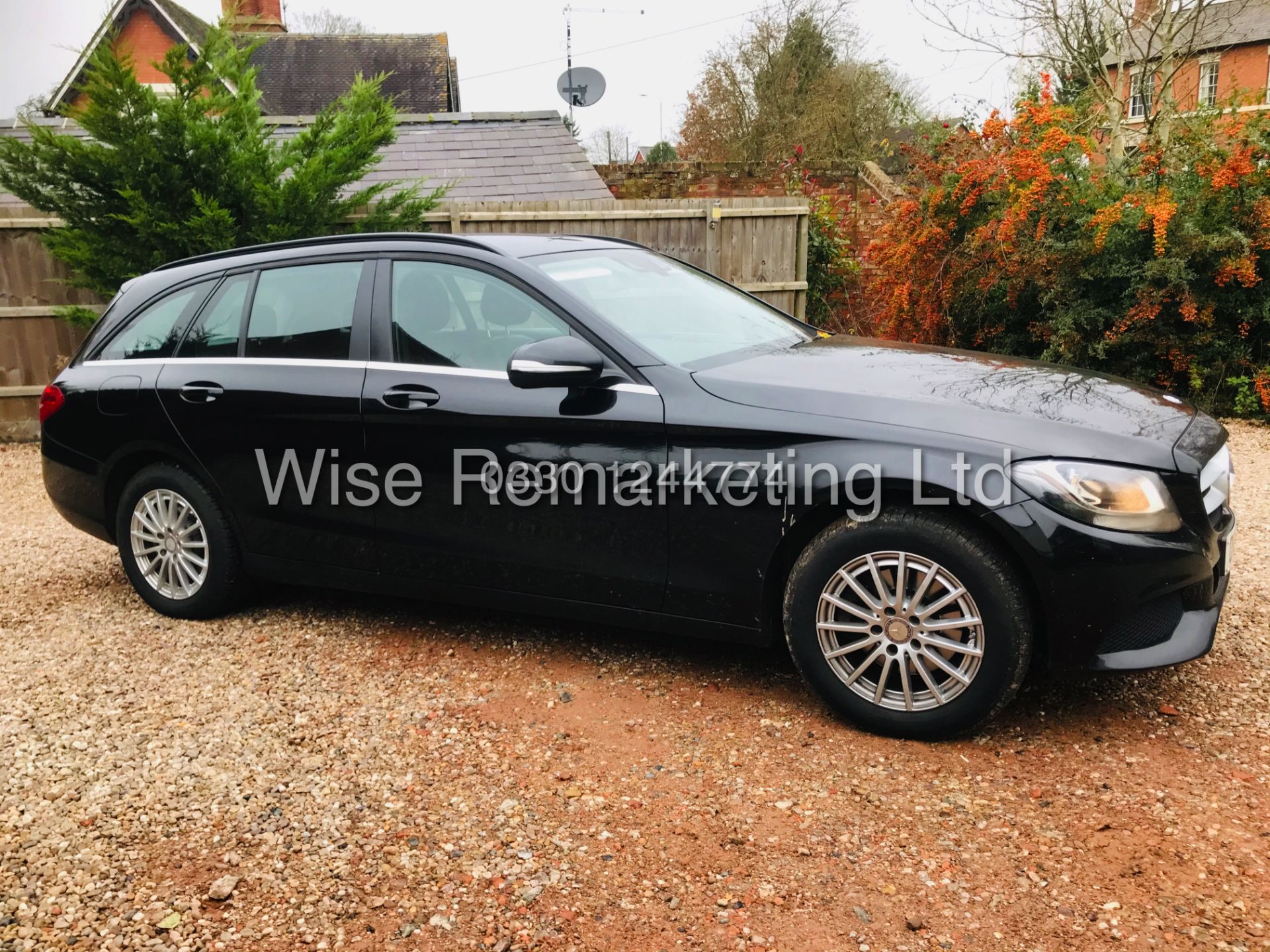 Mercedes C220d Special Equipment Estate (15 Reg) 1 Owner Full Mercedes History -Sat Nav -Rear Camera