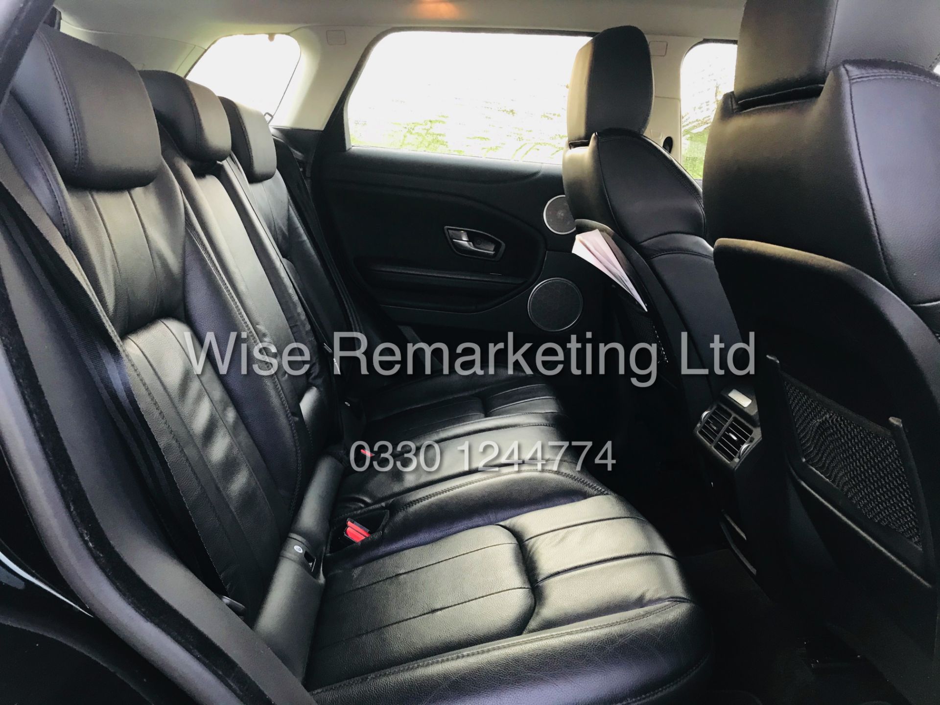 **RESERVE MET** Range Rover Evoque 2.0ED4 "SE black / Special Equipment" 1 Owner - 16 reg - - Image 16 of 30