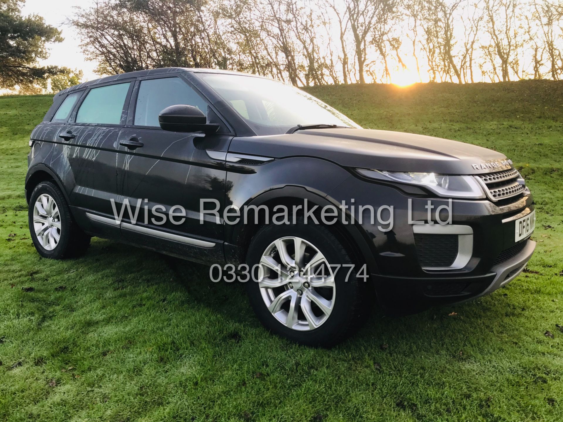 **RESERVE MET** Range Rover Evoque 2.0ED4 "SE black / Special Equipment" 1 Owner - 16 reg - - Image 2 of 30