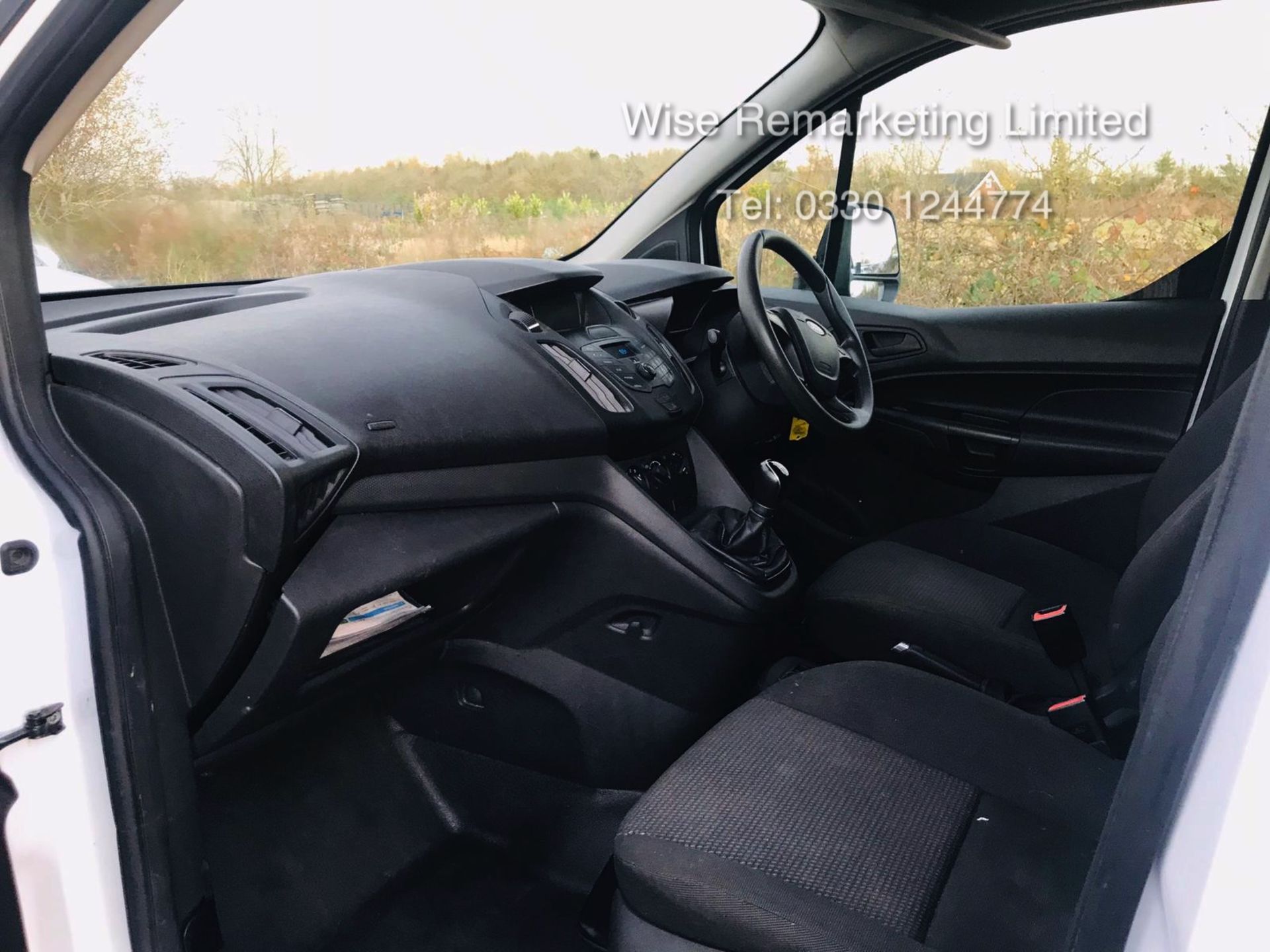 Ford Transit Connect 210 1.6 Eco-Tech LWB - 2015 Model - Service History - Ply Lined - Image 8 of 15