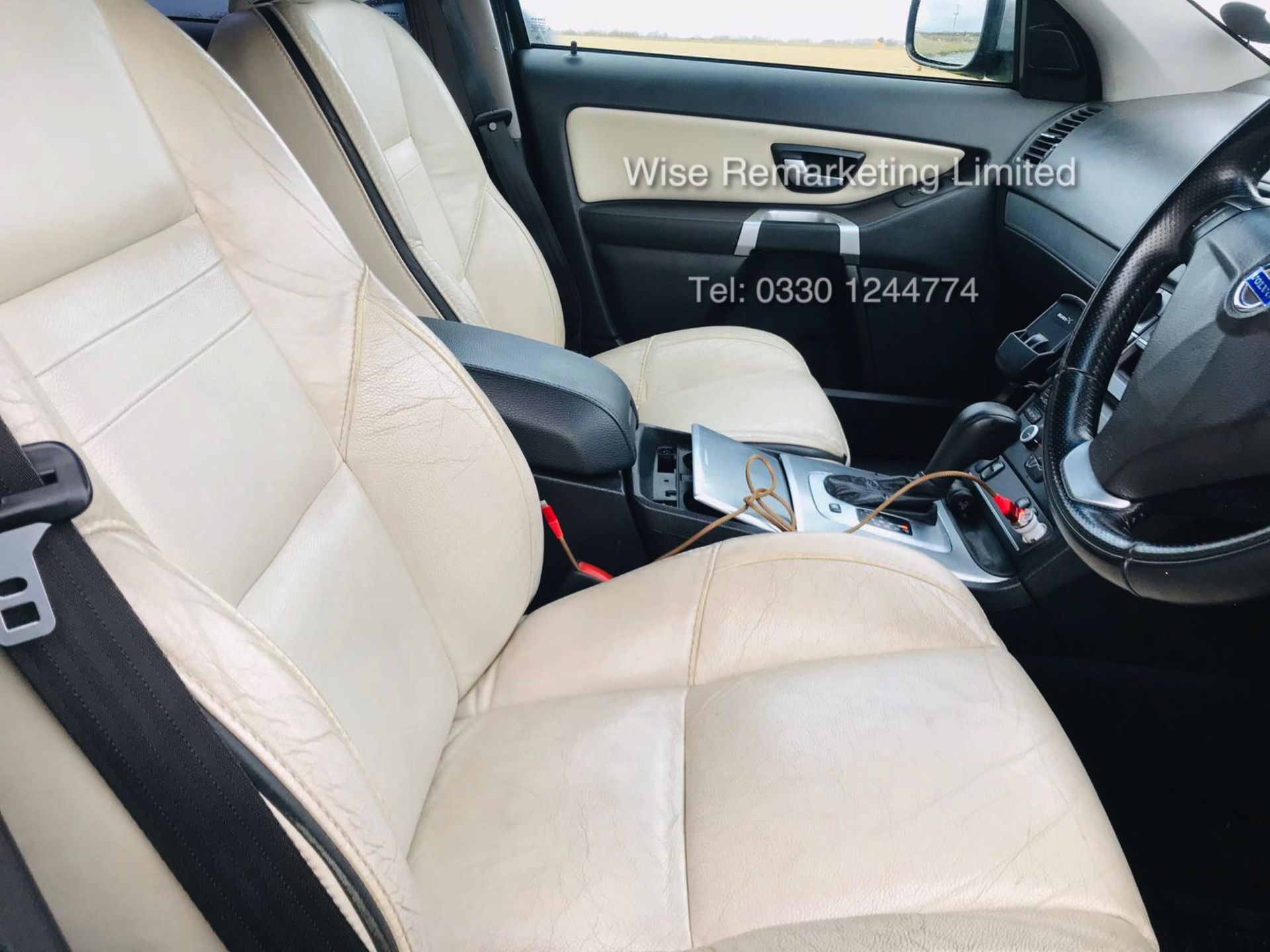 Volvo XC90 2.4 D5 Sport Special Equipment Auto - 2008 Model - Full Cream Leather - 7 Seater - Image 13 of 24