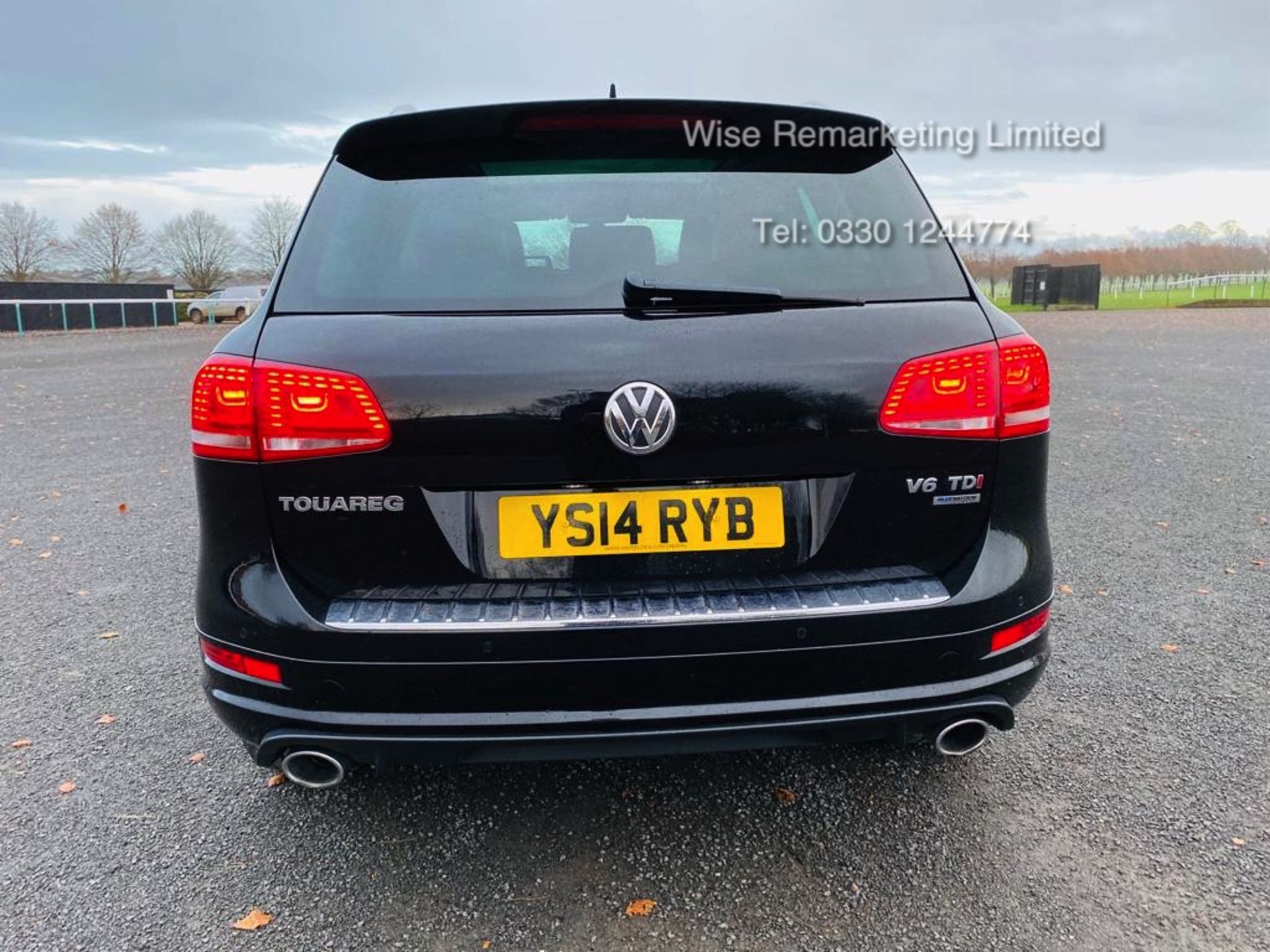 Volkswagen Touareg 3.0 TDI V6 R-Line Auto DSG - 2014 14 Reg - Pan Roof - Sat Nav - HUGE SPEC - Image 6 of 42