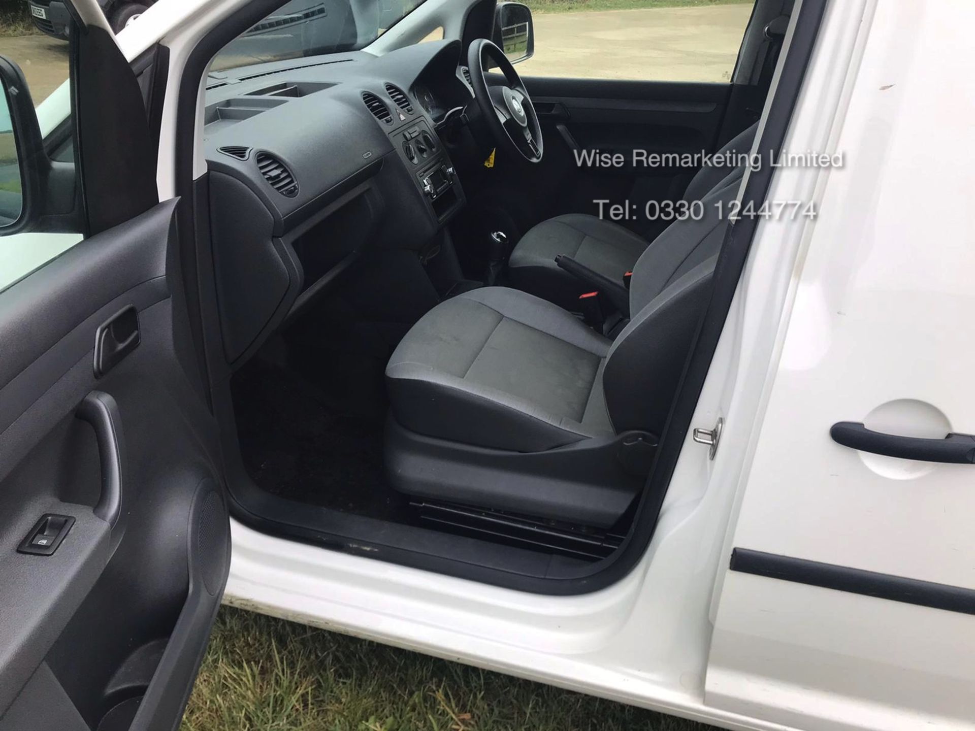 Volkswagen Caddy C20 + Startline 1.6 Tdi - 2014 Model - White - Side Loading Door - Ply Lined - Image 8 of 13