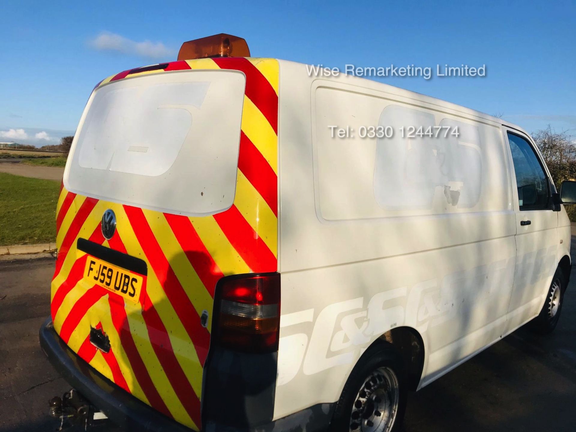 Volkswagen Transporter T28 1.9 TDI - 2010 Model - Towing Dolly - 1 Keeper From New - - Image 3 of 10