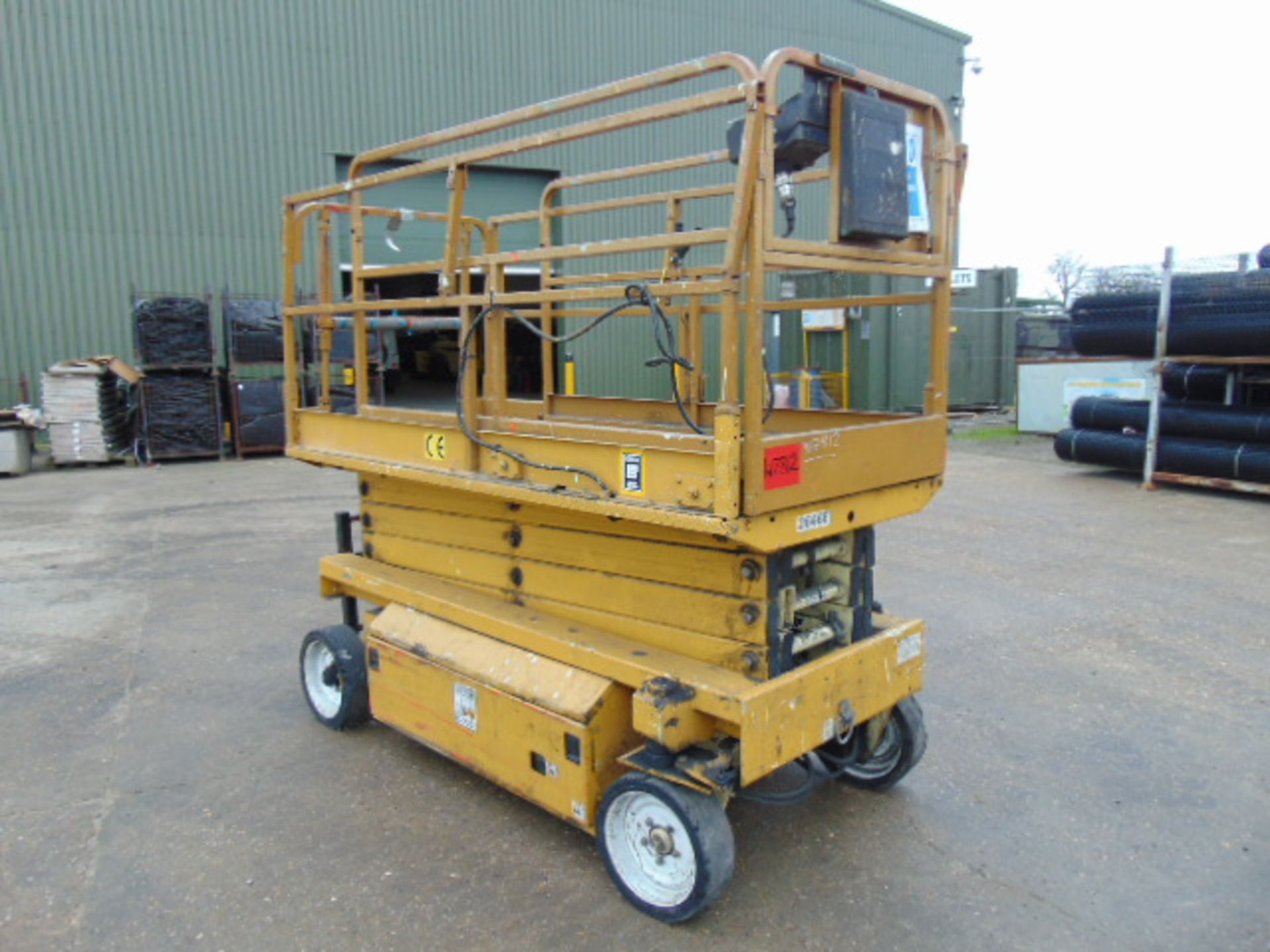 JLG 2646 E Aerial Work Platform Scissor Lift - Image 4 of 21