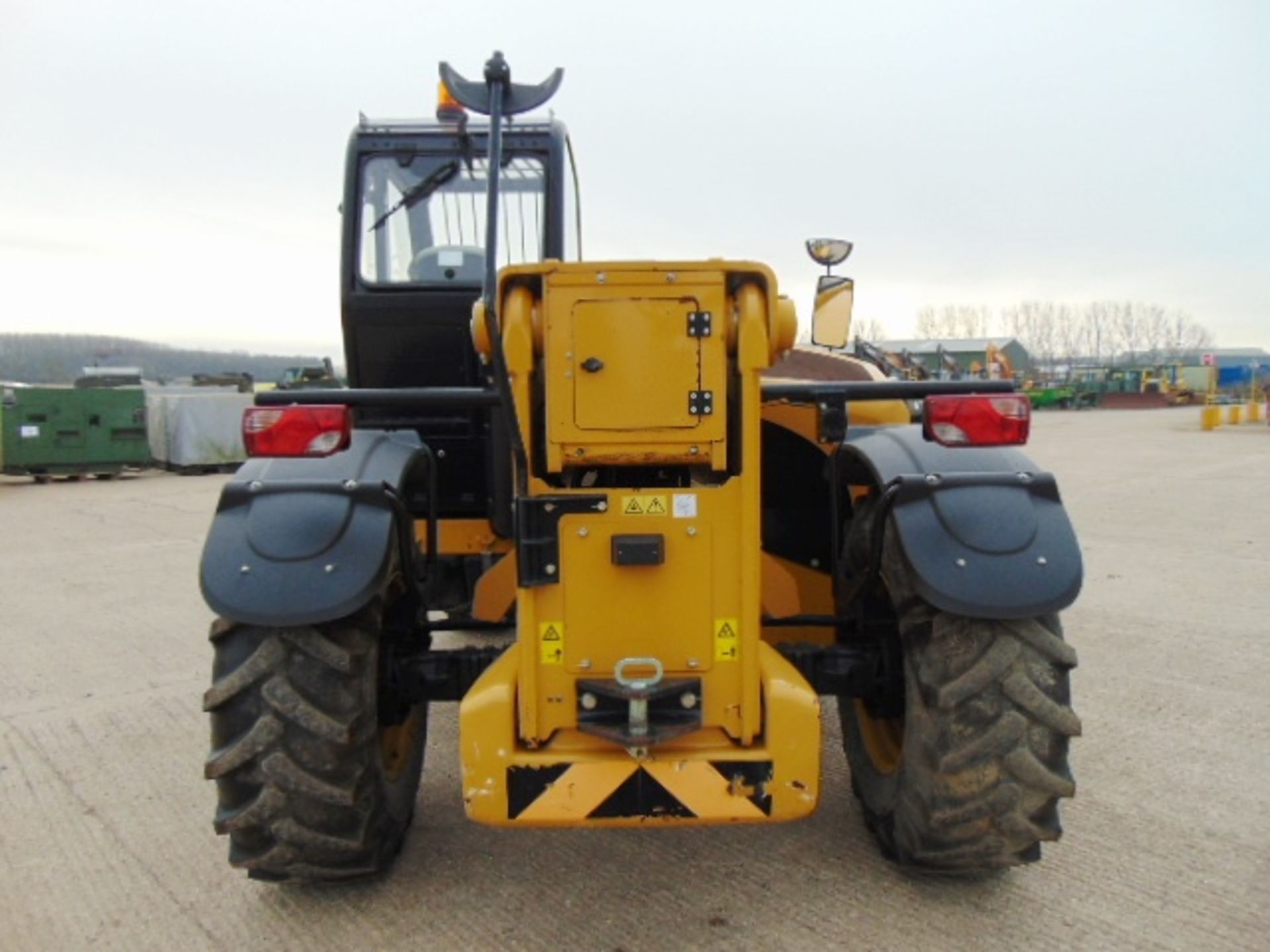 2014 Caterpillar TH414C GC 3.6 ton Telehandler - Image 16 of 28