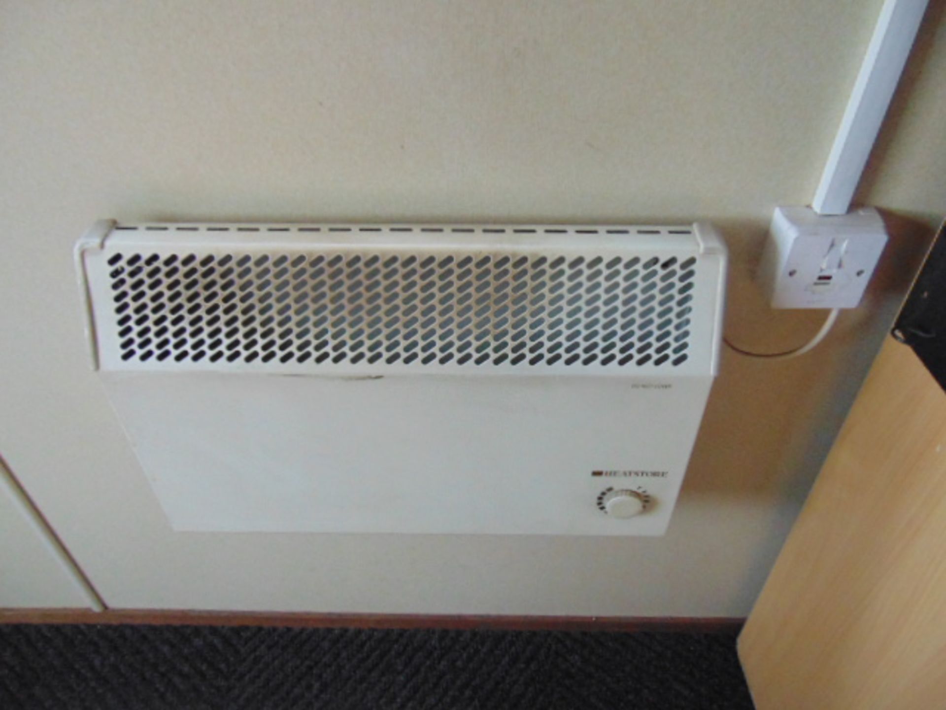 9.6 x 3m Anti-Vandal Portable 2 x Office Unit - Image 13 of 21