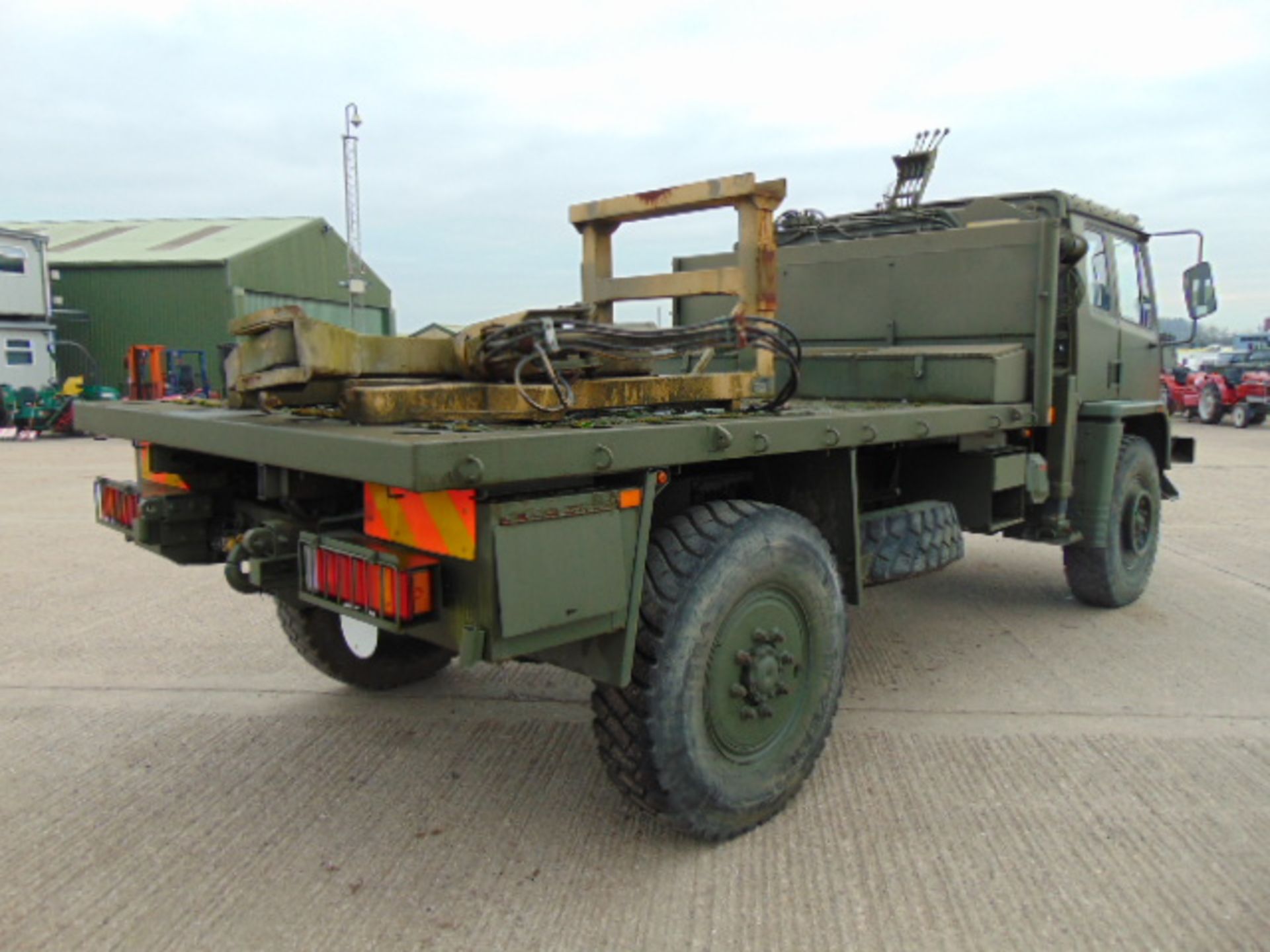 Leyland DAF 4X4 Truck complete with Atlas Crane - Image 9 of 21