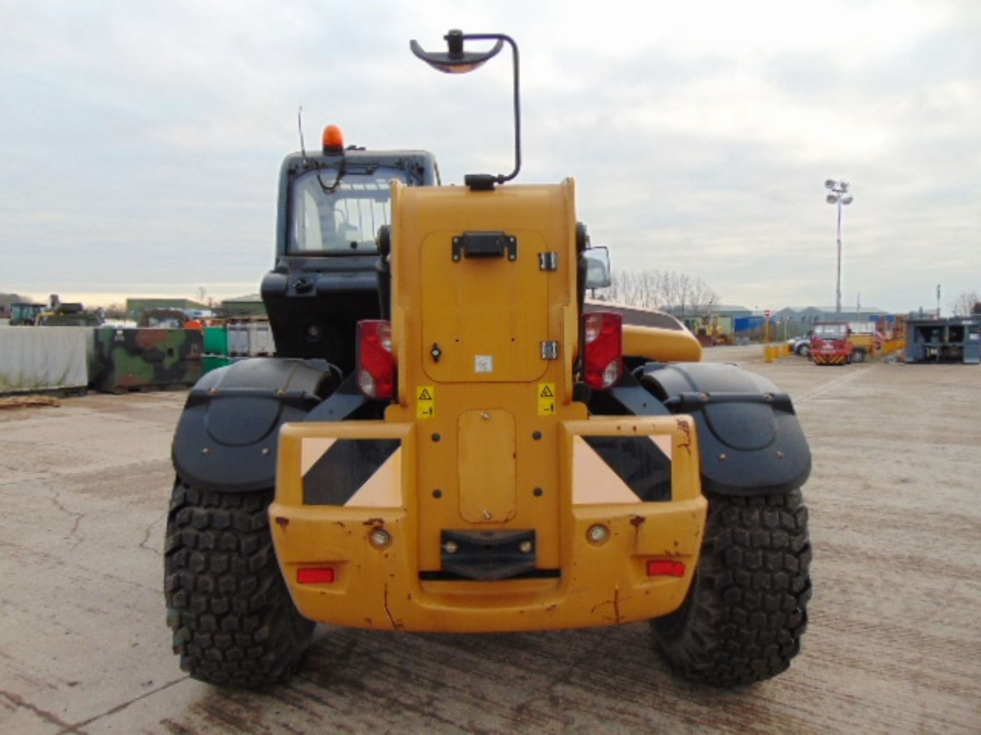 2014 Caterpillar TH414C 3.6 ton Telehandler - Image 14 of 27