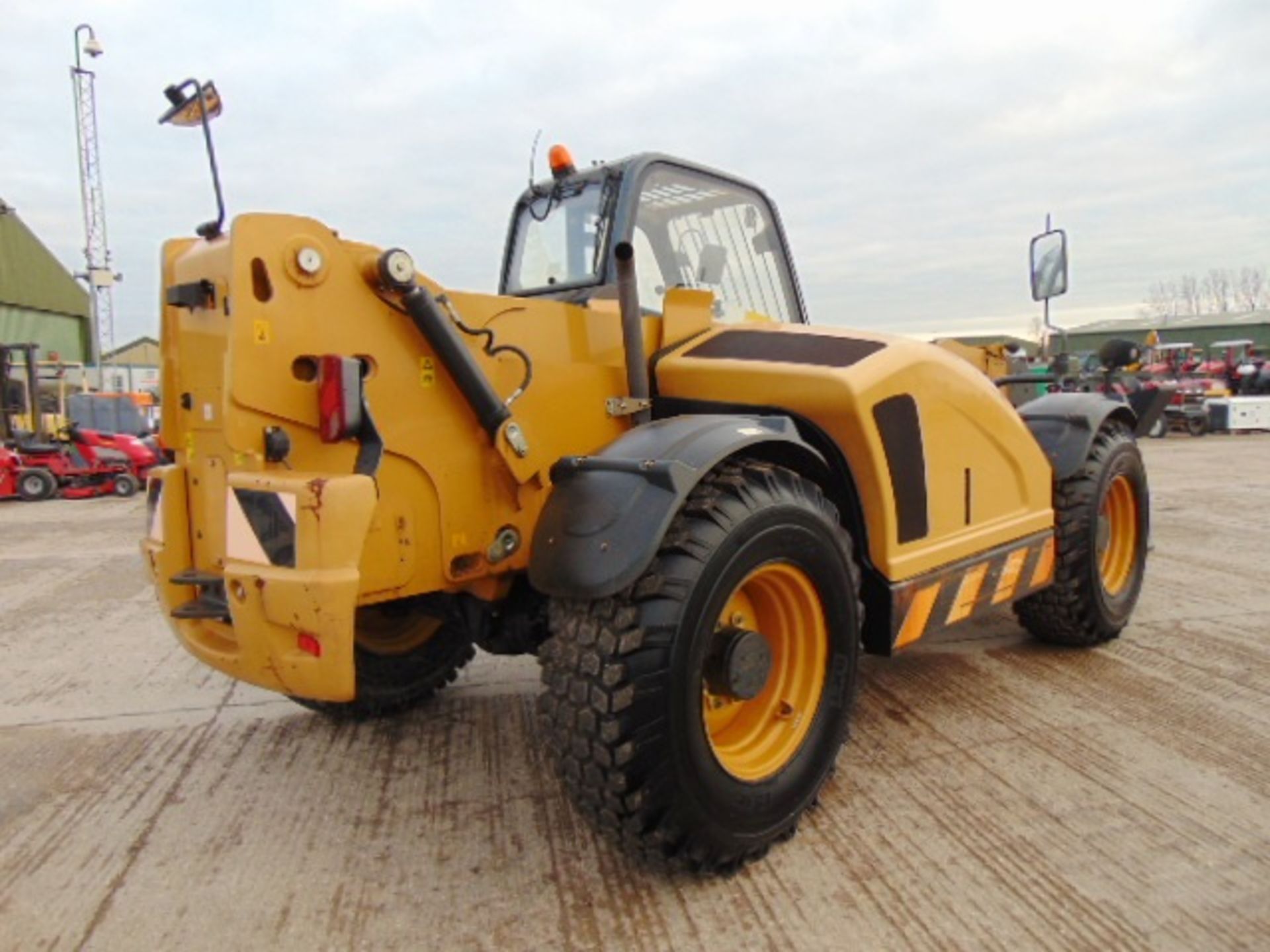 2014 Caterpillar TH414C 3.6 ton Telehandler - Image 13 of 27