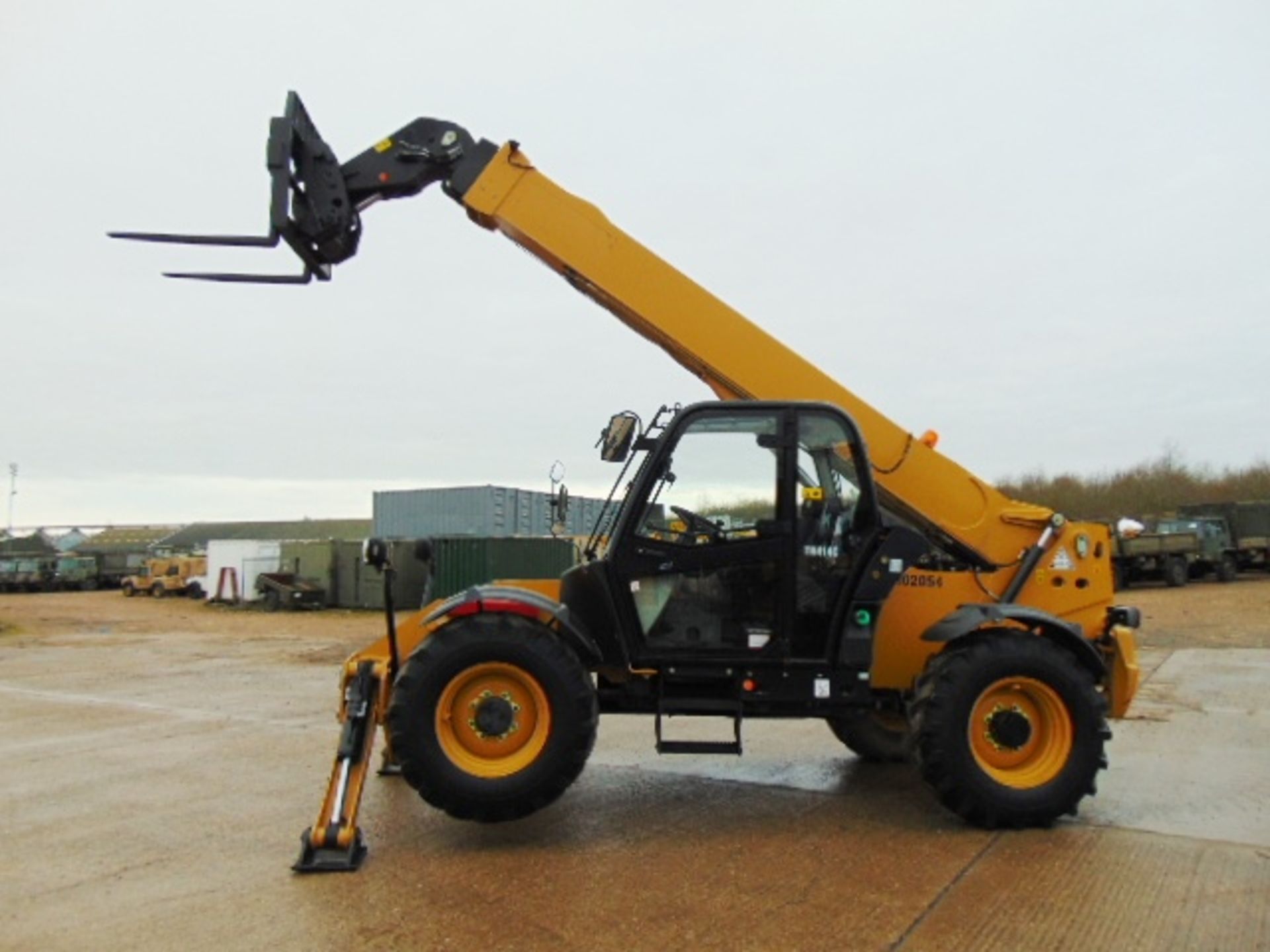 2014 Caterpillar TH414C 3.6 ton Telehandler - Image 4 of 27