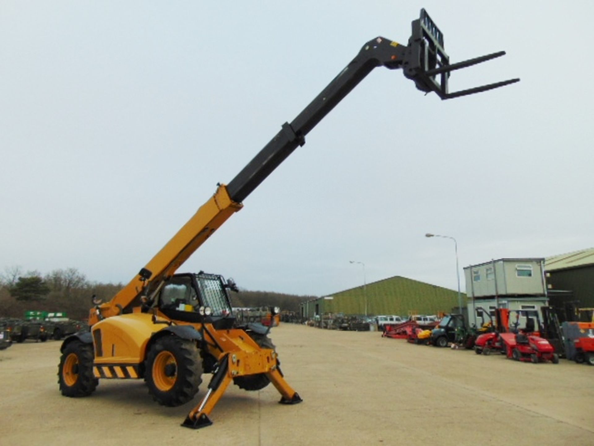 2014 Caterpillar TH414C 3.6 ton Telehandler - Image 2 of 26