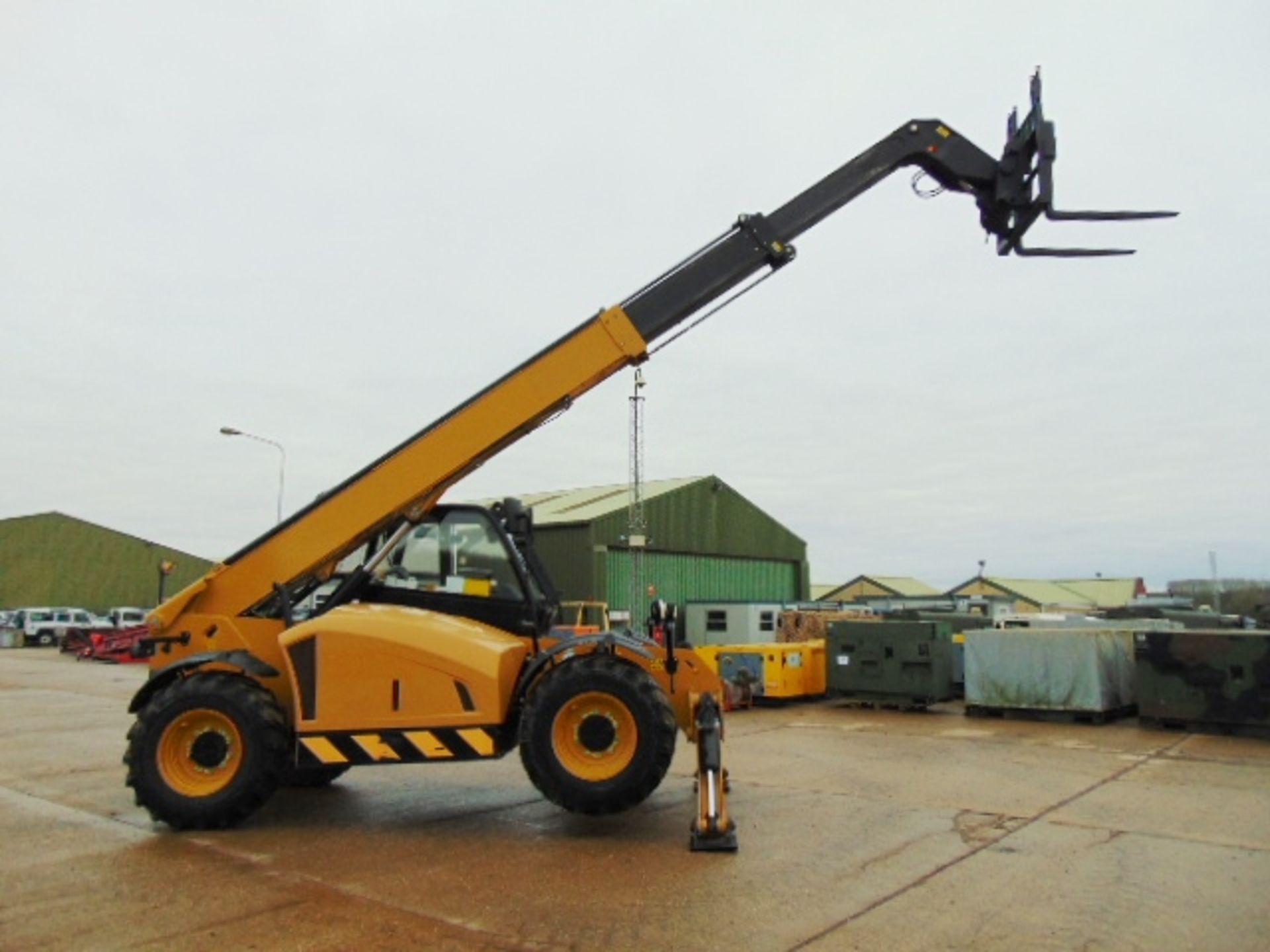 2014 Caterpillar TH414C GC 3.6 ton Telehandler - Image 3 of 23