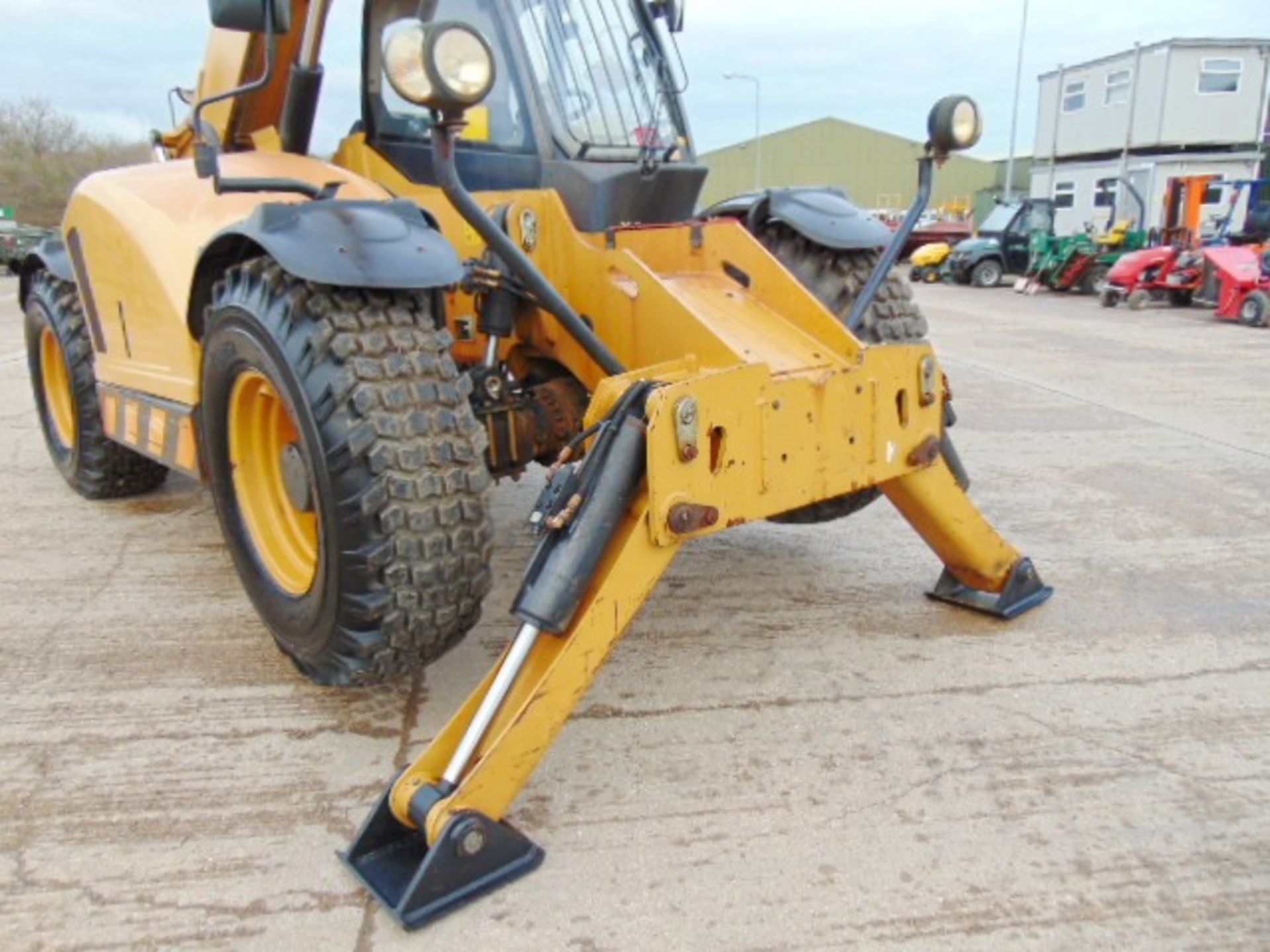 2014 Caterpillar TH414C 3.6 ton Telehandler - Image 7 of 27