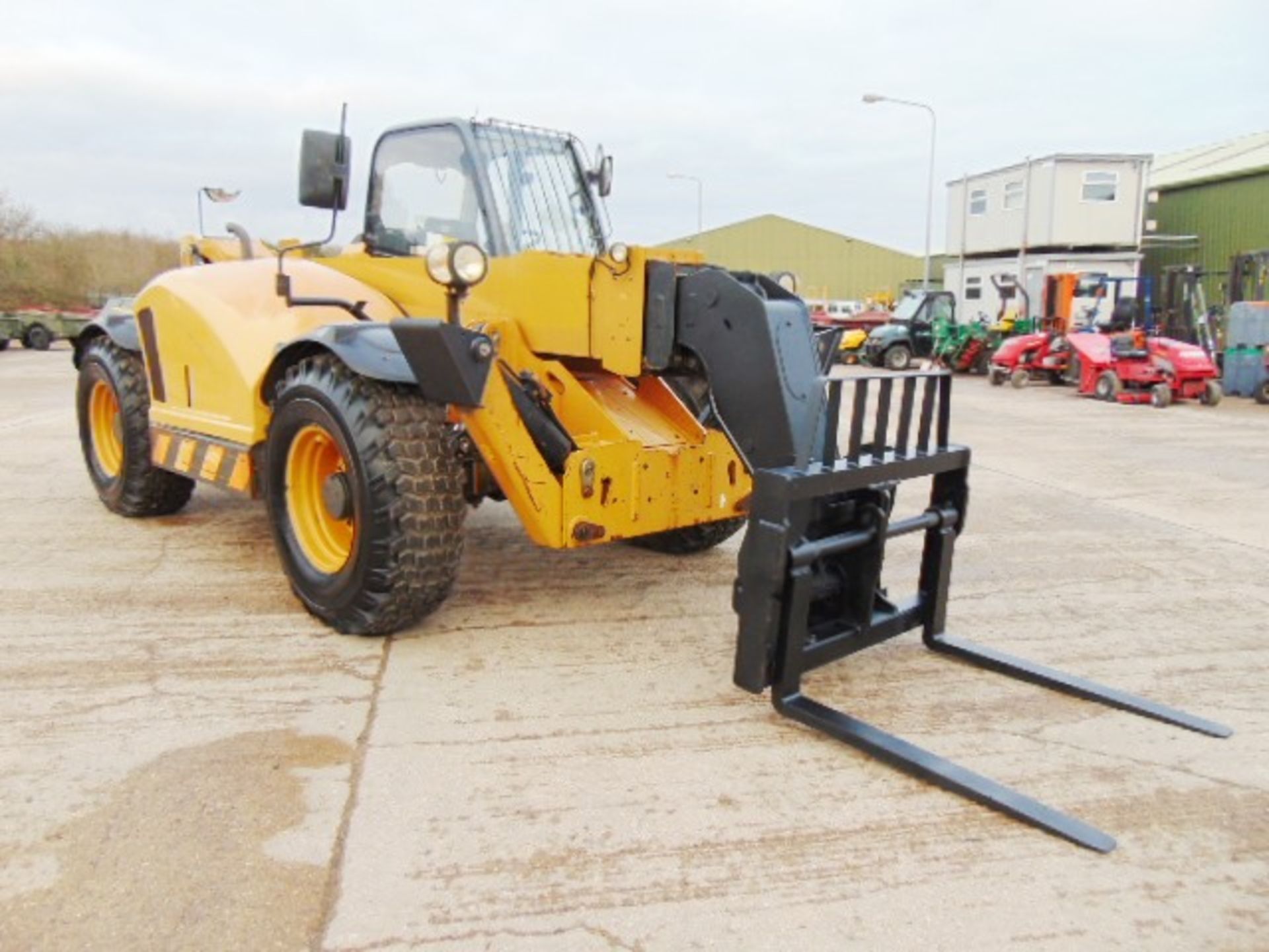 2014 Caterpillar TH414C 3.6 ton Telehandler - Image 8 of 27