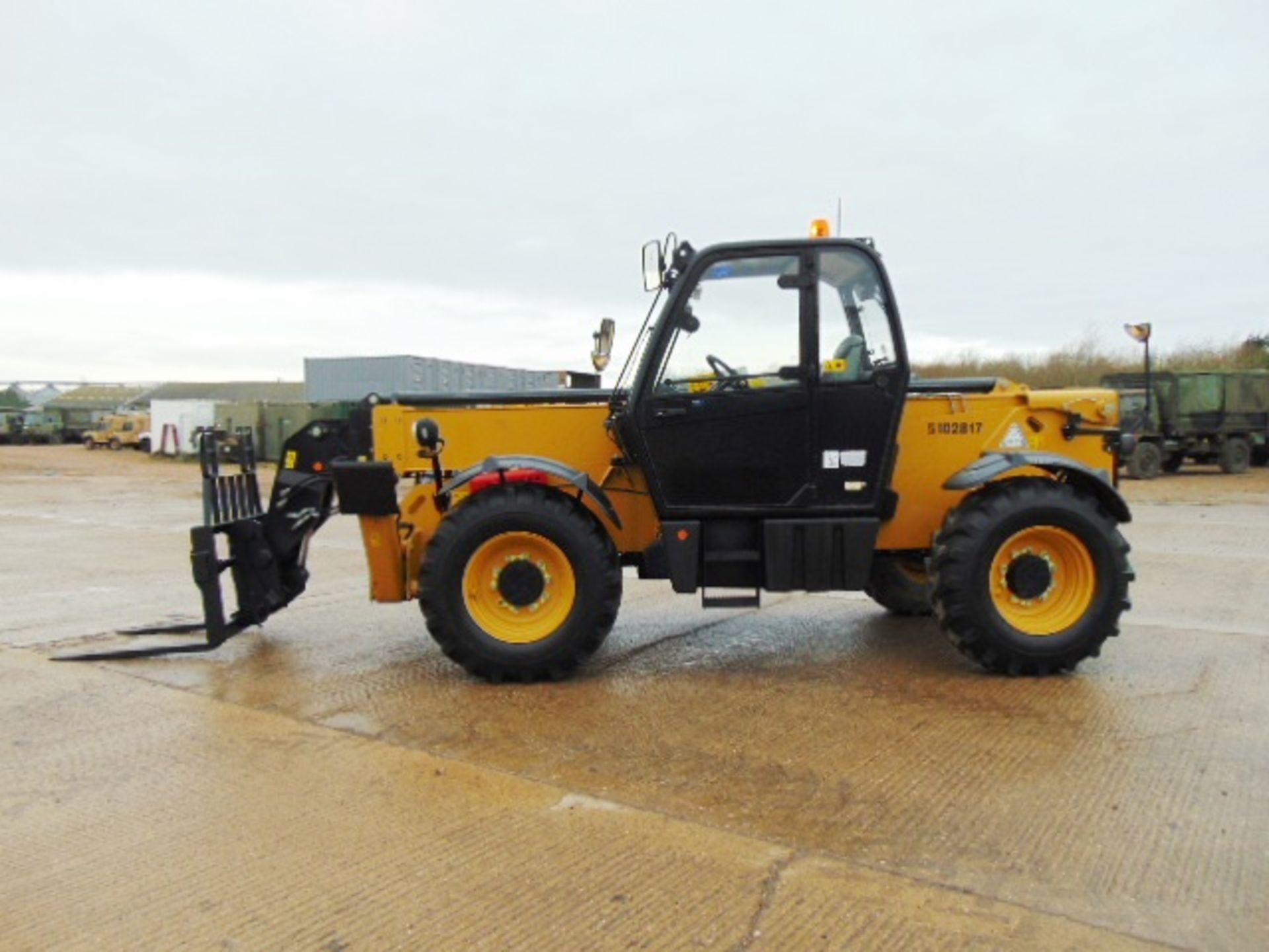 2014 Caterpillar TH414C GC 3.6 ton Telehandler - Image 10 of 23