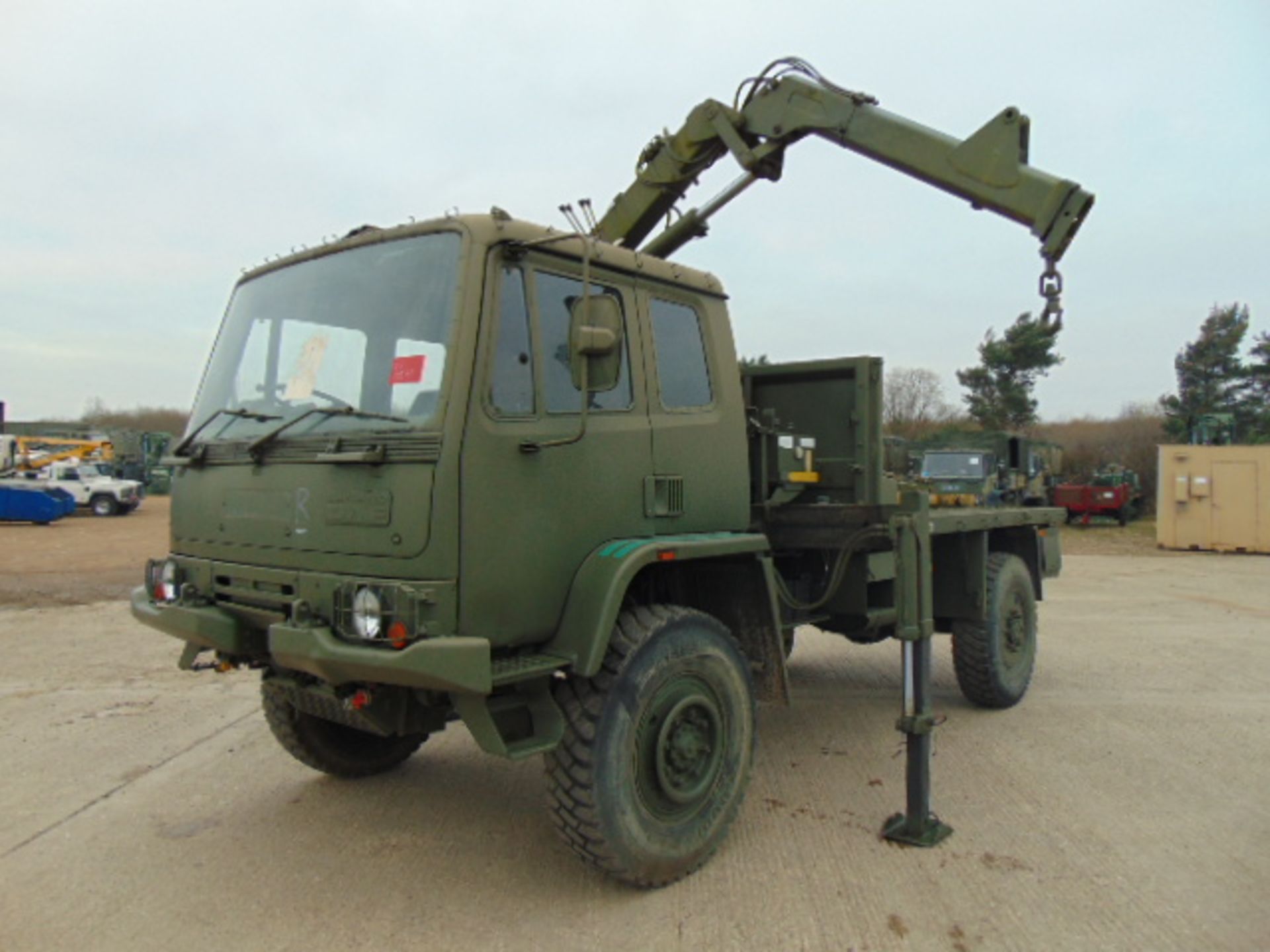 Leyland DAF 4X4 Truck complete with Atlas Crane