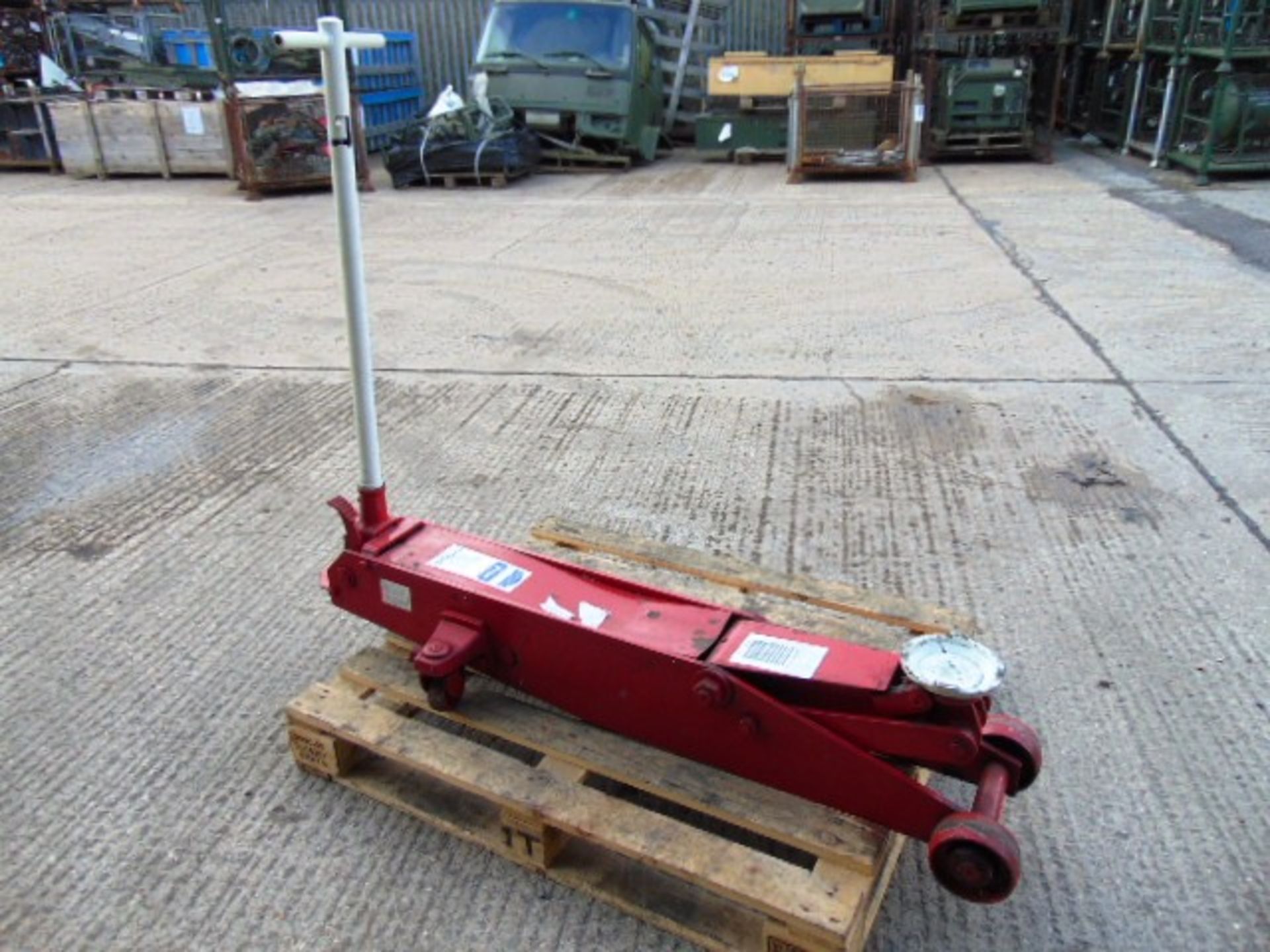 Sealey 7001 Long Reach 7 tonne Trolley Jack - Image 2 of 9