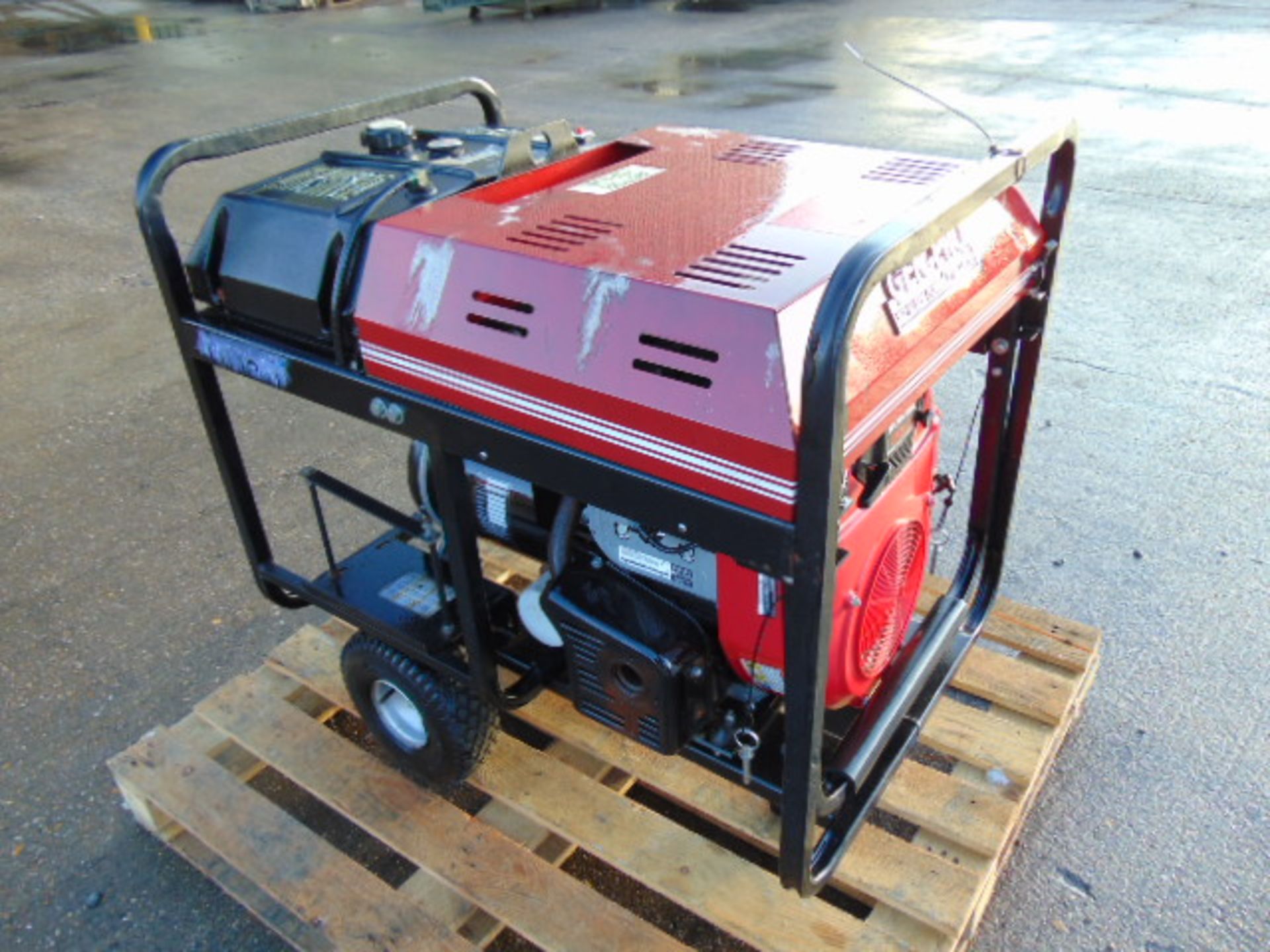 Gillette Gen-Pro Kleen Power 12500 Watts Petrol Generator - Image 3 of 14