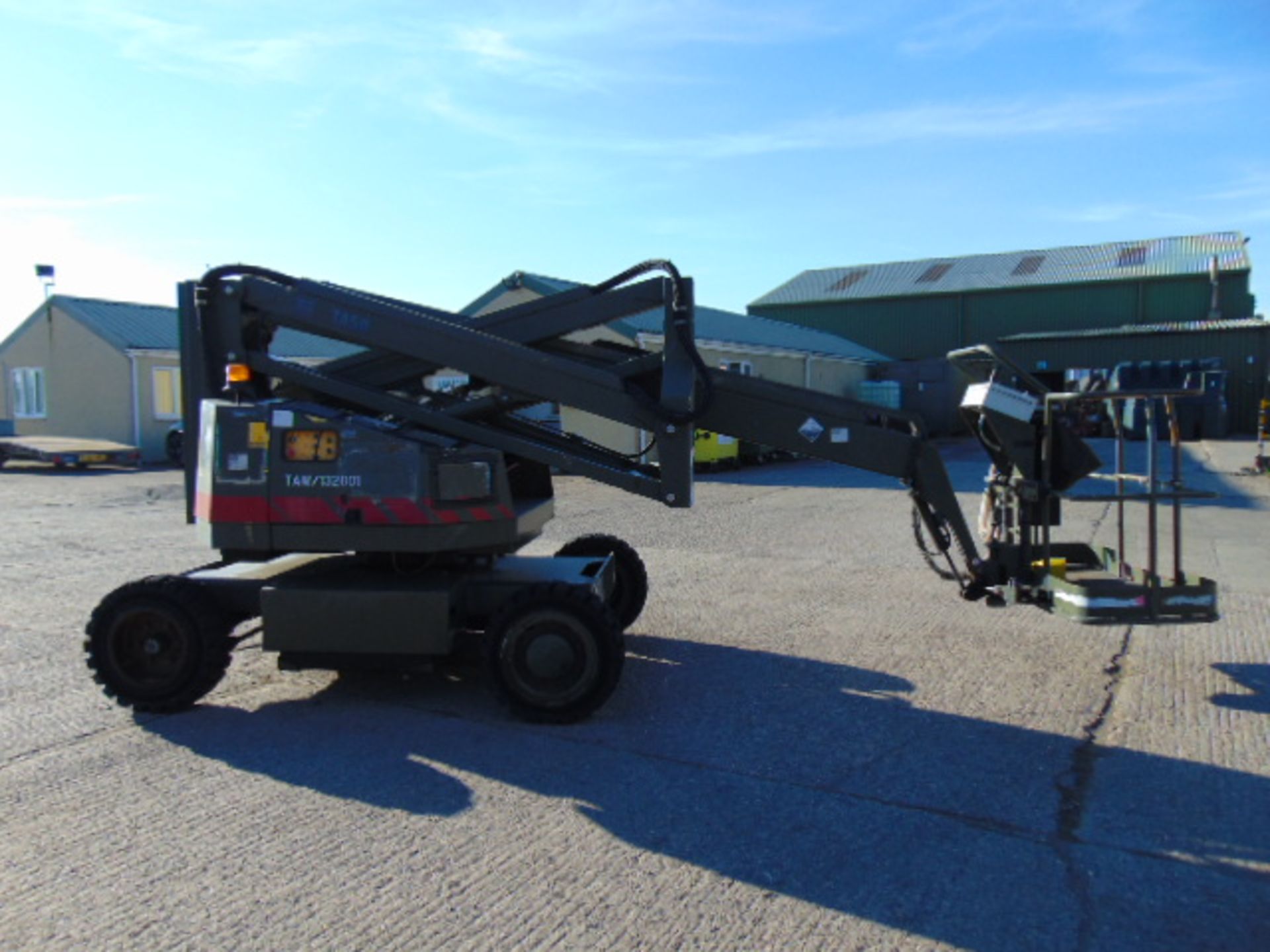 Terex TA50E Articulated Boom Lift - Image 4 of 23