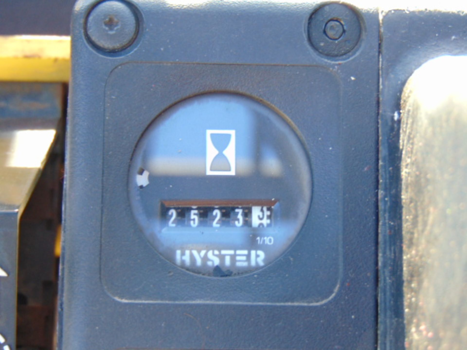 Hyster H4.00 XLS Counter Balance Diesel Forklift - Image 15 of 21