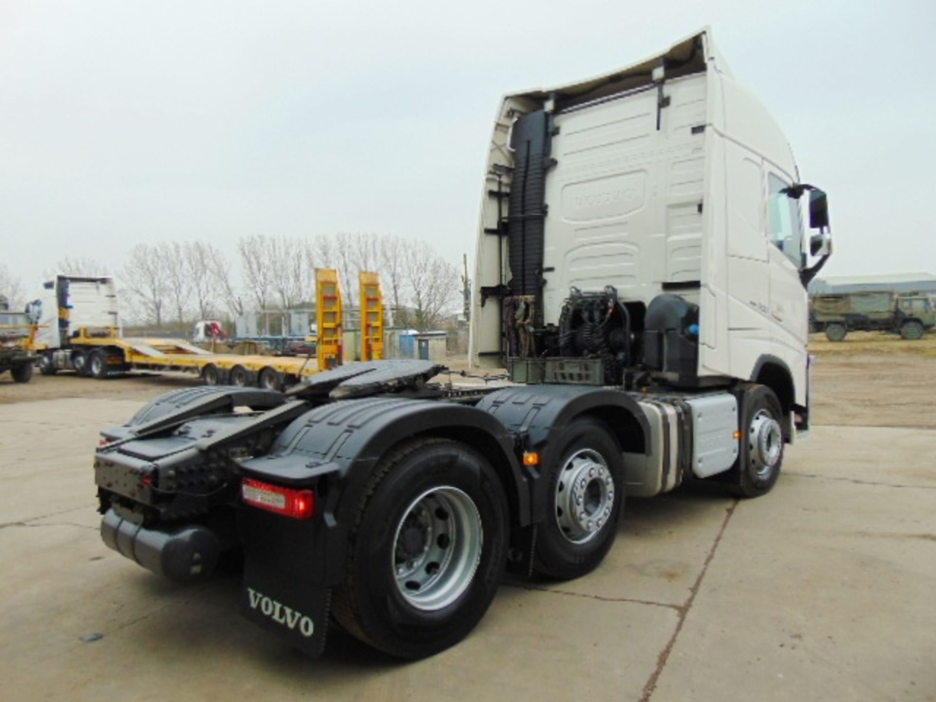 2015 Volvo FH 500 Globetrotter 6x2 44ton Tractor unit - Image 6 of 30