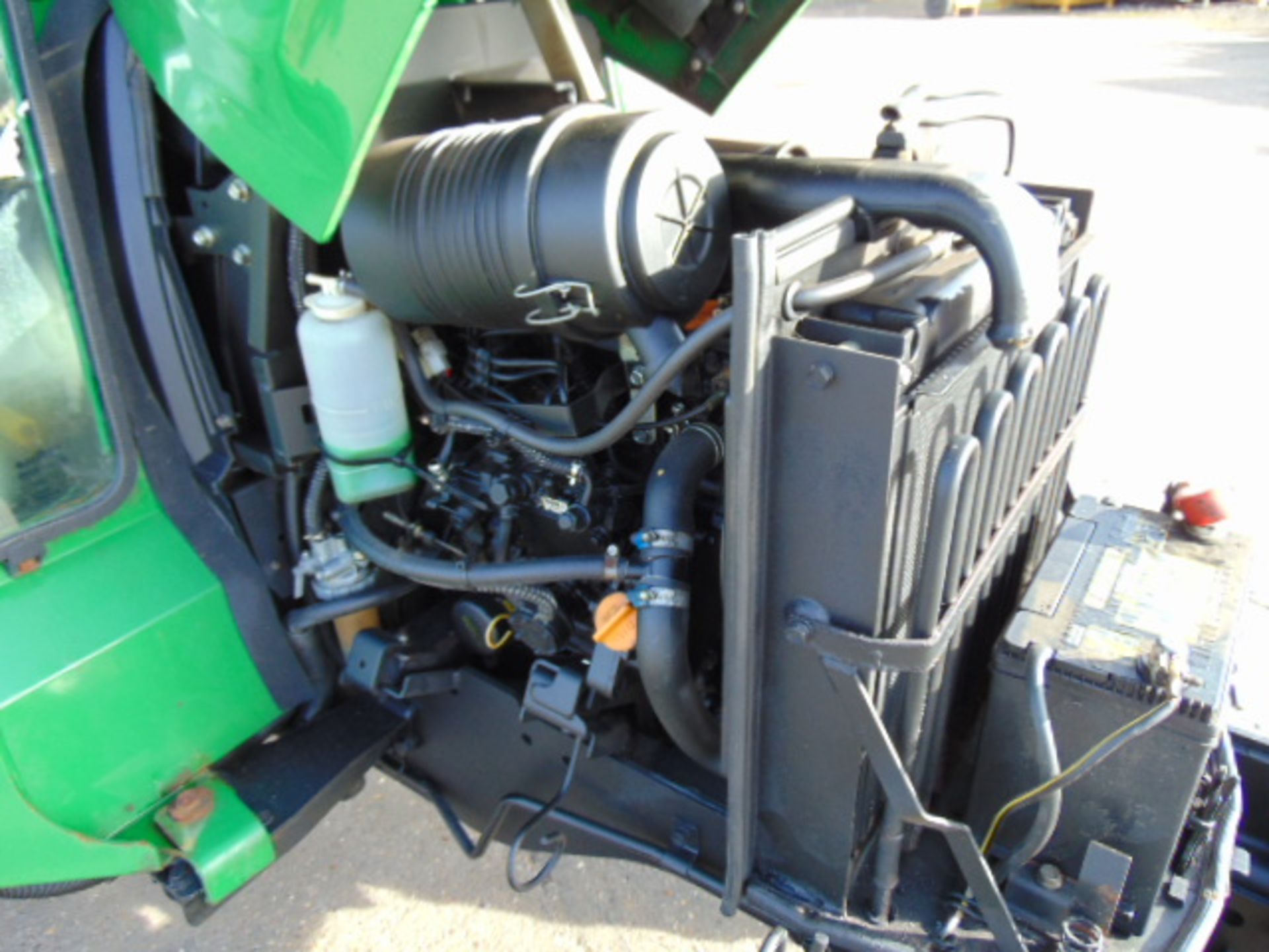 John Deere 2320HST 4WD Tractor 269 Hours! - Image 17 of 23