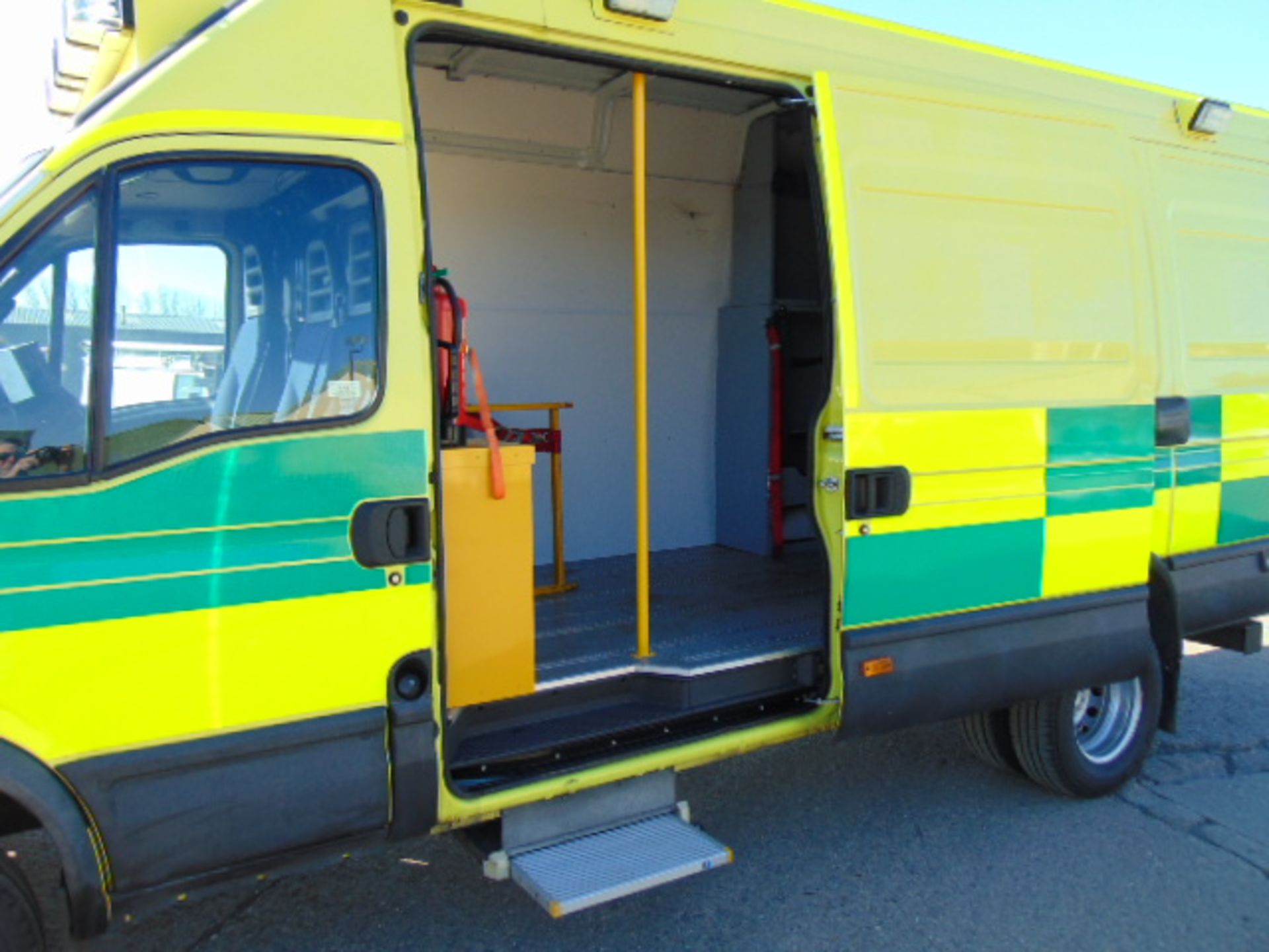 2009 Iveco Daily 65C18 3.0 HPT Long Wheel Base High roof panel van ONLY 8402 Miles!!! - Image 16 of 43