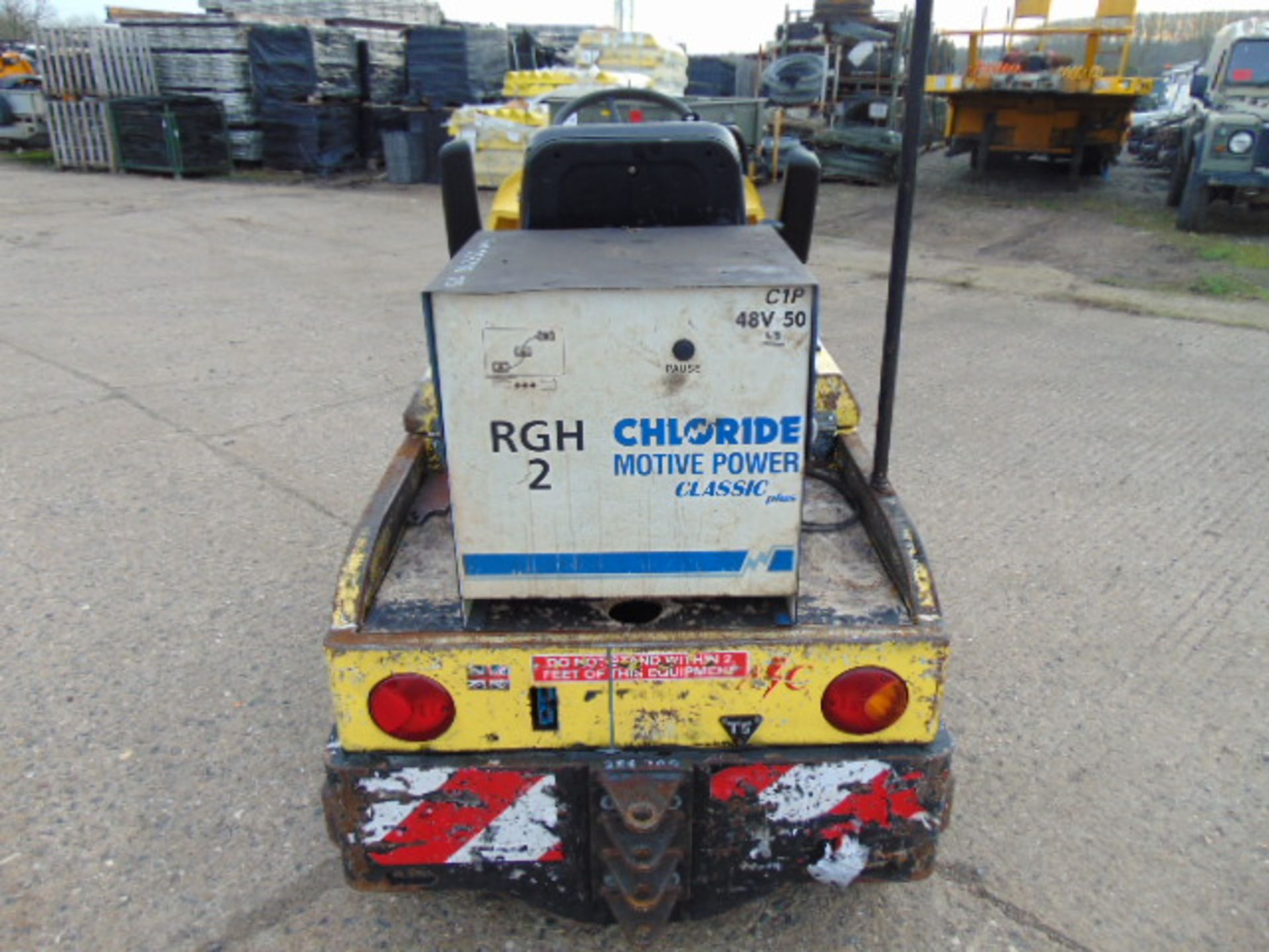 2010 Bradshaw T5 Electric Tow Tractor c/w Battery Charger - Image 6 of 13