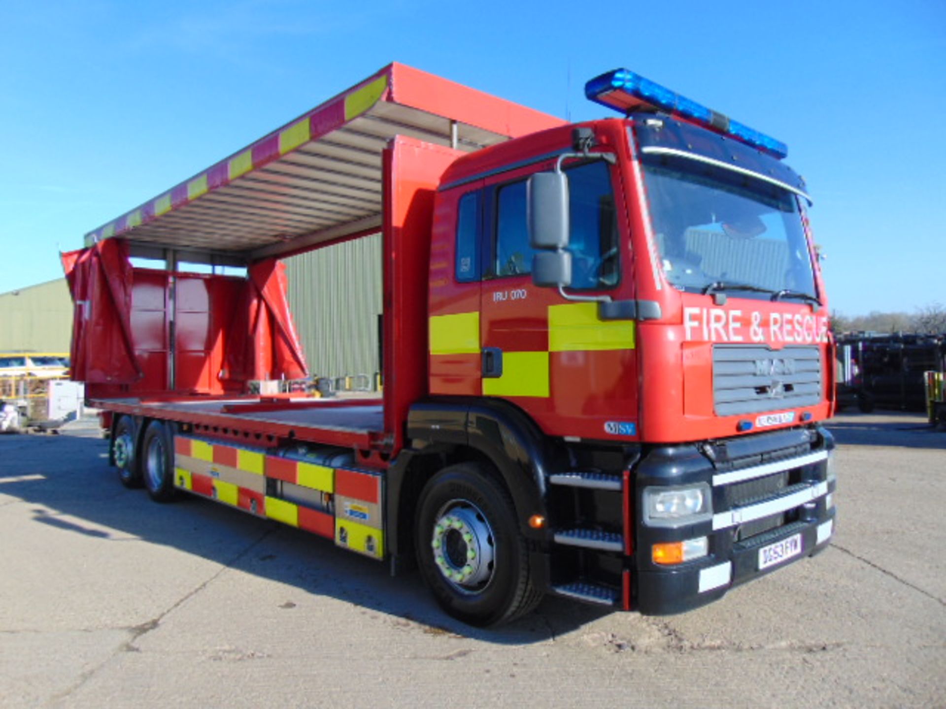 2004 MAN TG-A 6X2 Rear Steer Incident Support Unit ONLY 19,854 KM!! - Image 41 of 41