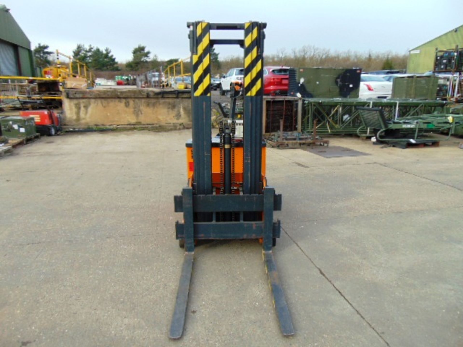 Still EGG10 Electric Pedestrian Pallet Stacker c/w Charger - Image 2 of 18