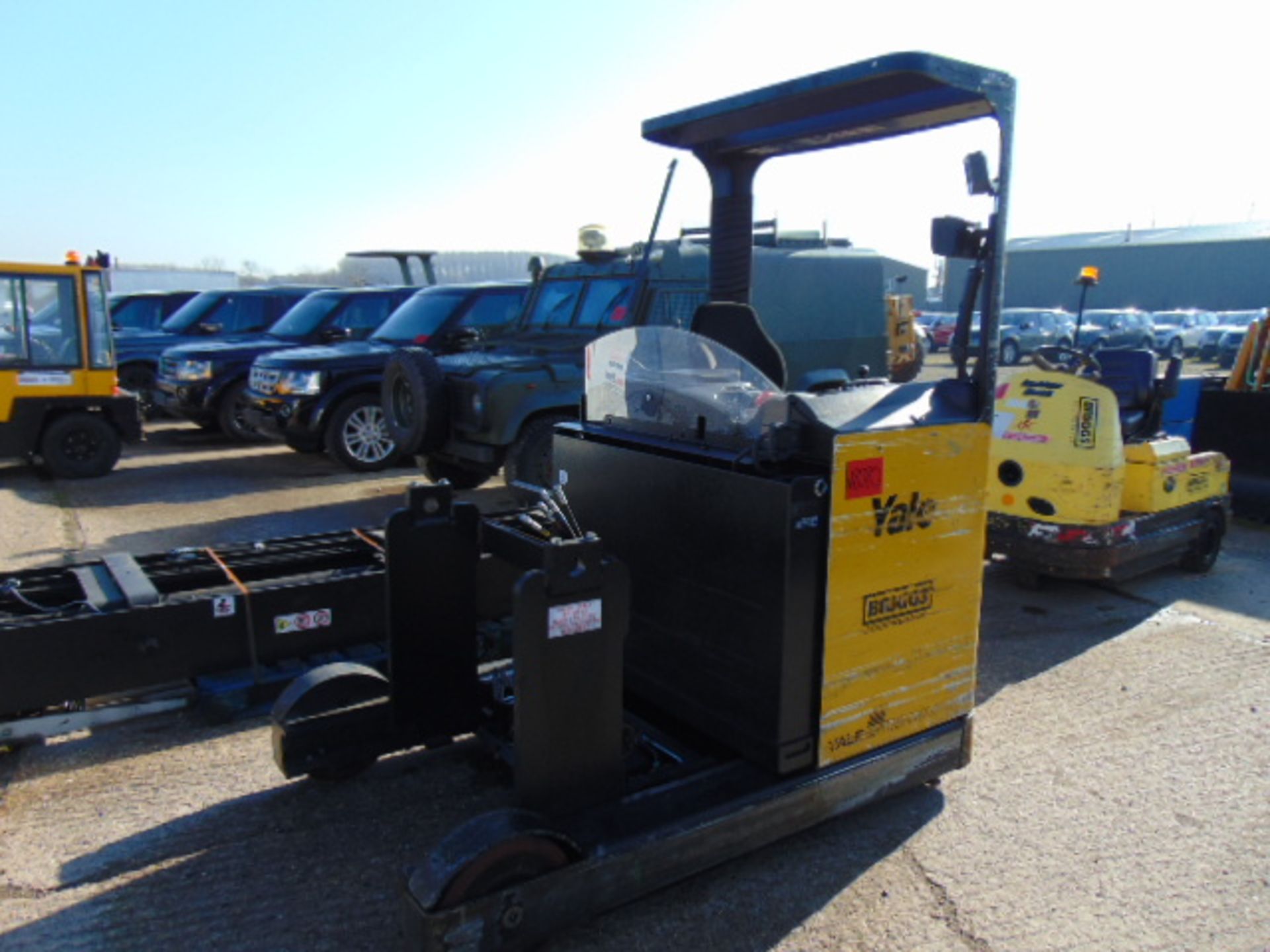 2013 Yale MR20HD Electric Reach Fork Lift Truck - Image 6 of 19