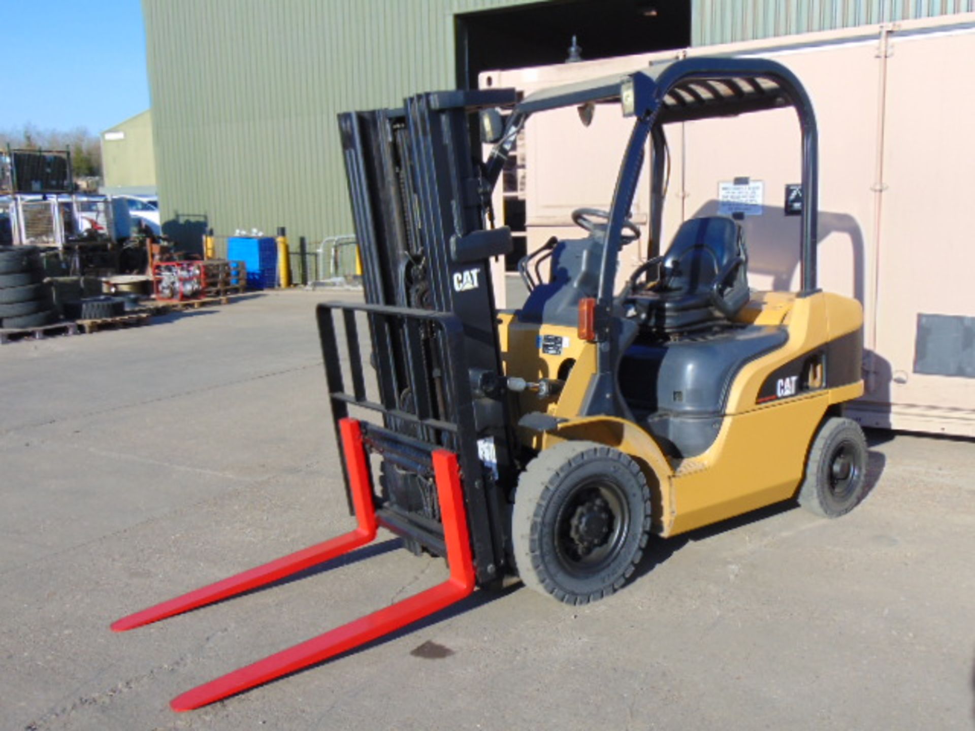 Caterpillar DP20N Counter Balance Diesel Forklift - Image 5 of 19