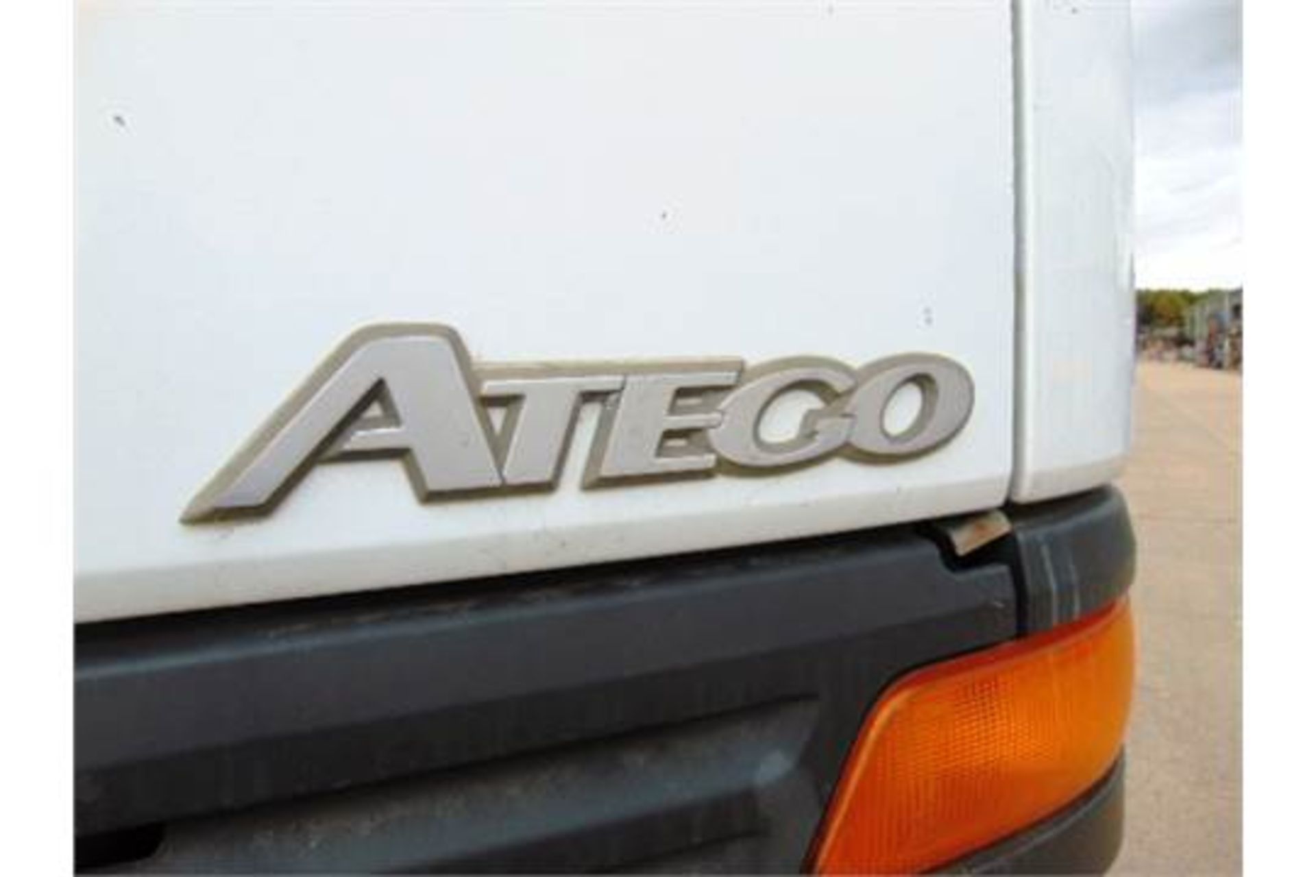 Mercedes-Benz Atego 1317 4x4 Dropside complete with Atlas 105.1 Crane and H14P SuperWinch - Image 27 of 36