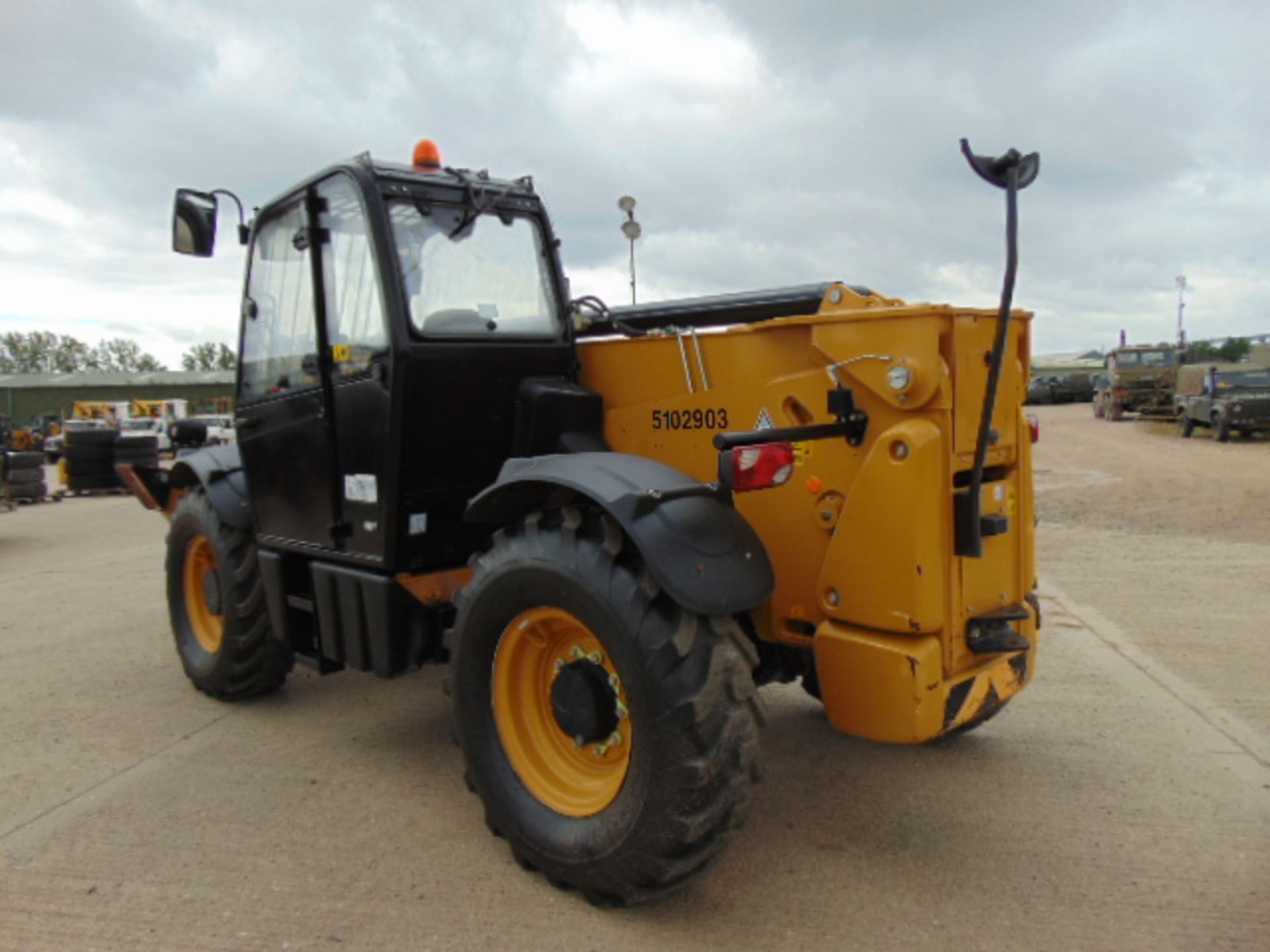 2014 Caterpillar TH417GC 4.0 ton Telehandler only 1,837 hours! - Image 8 of 24